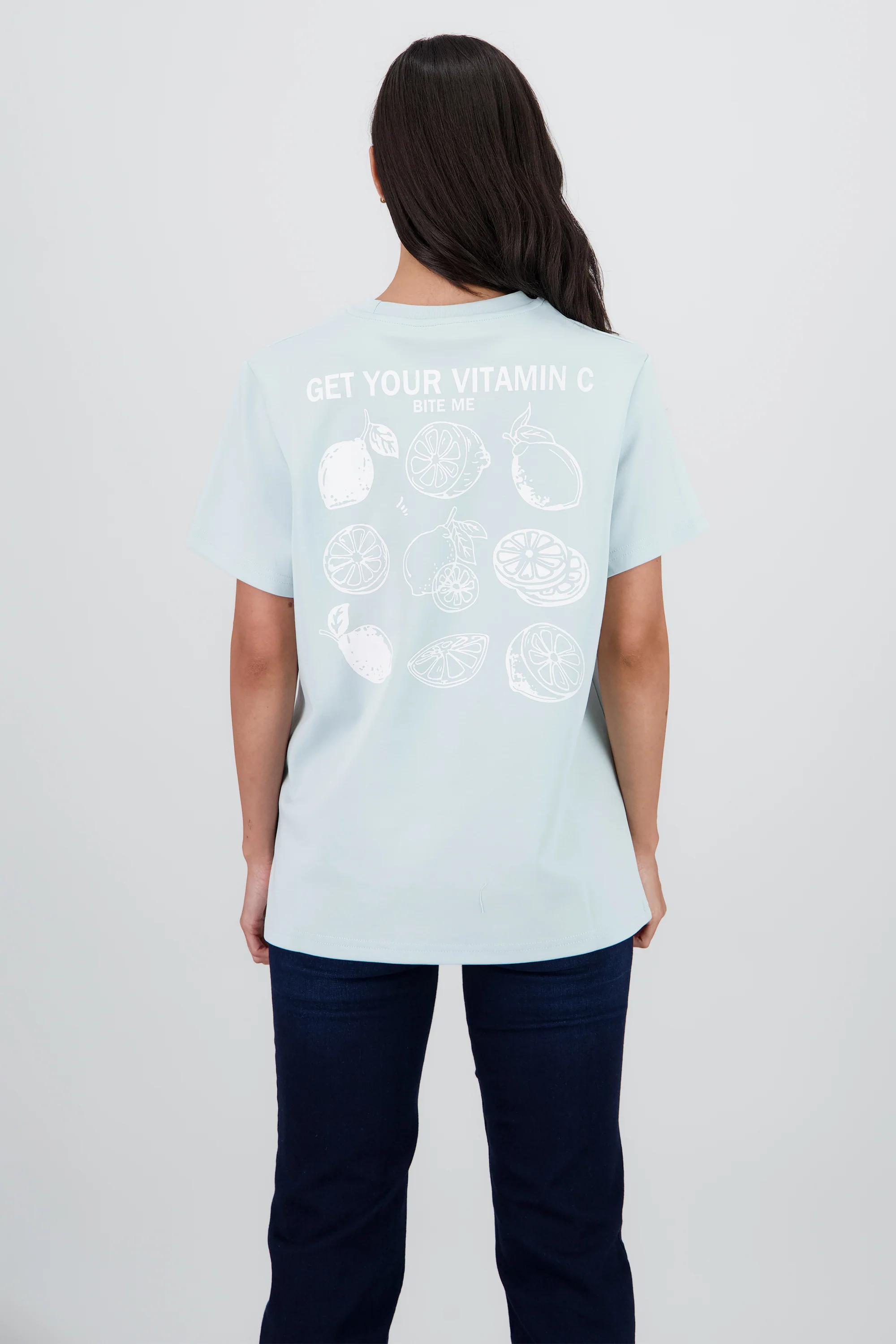 Playera manga corta estampado vitamin - Image 4