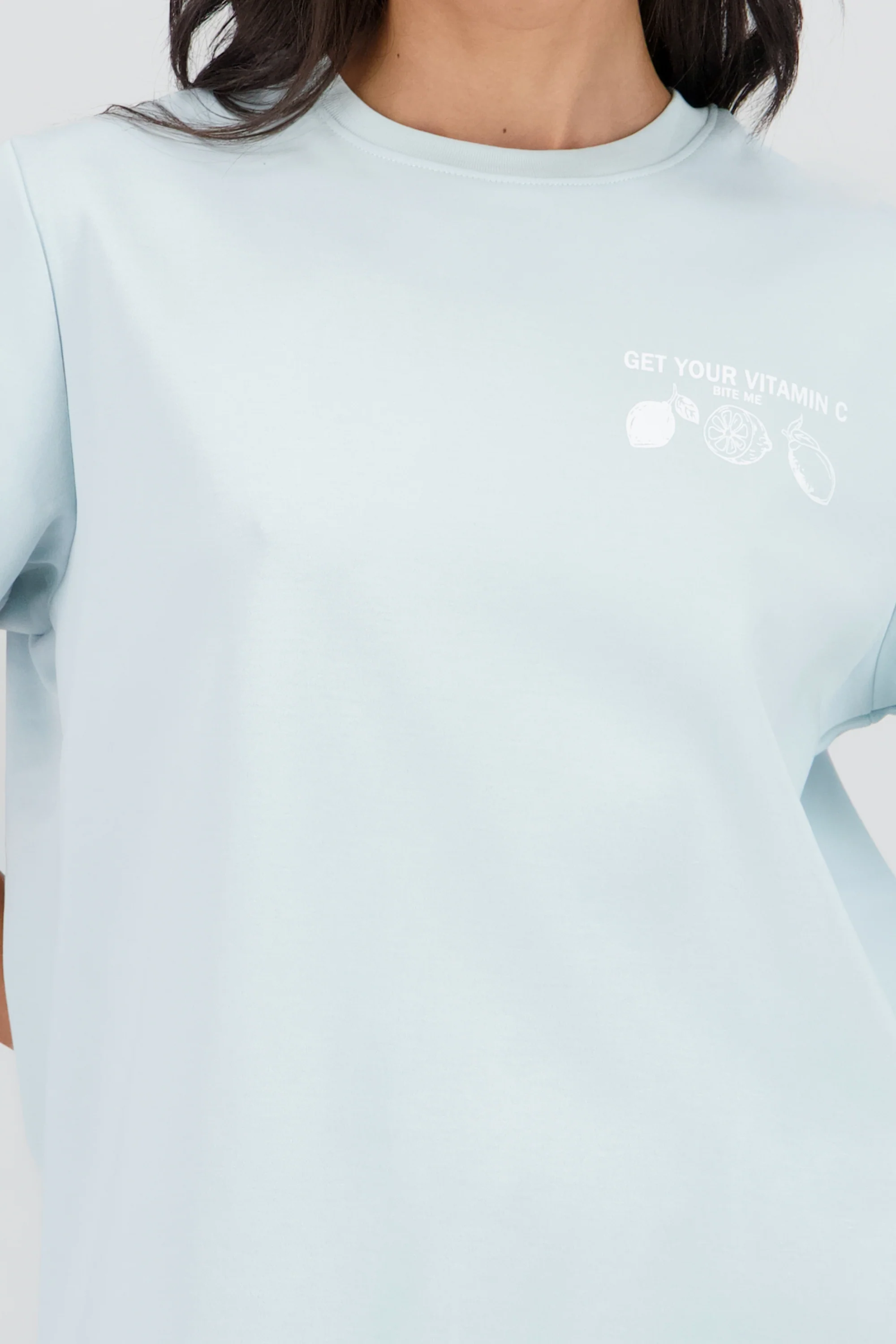 Playera manga corta estampado vitamin - Image 5