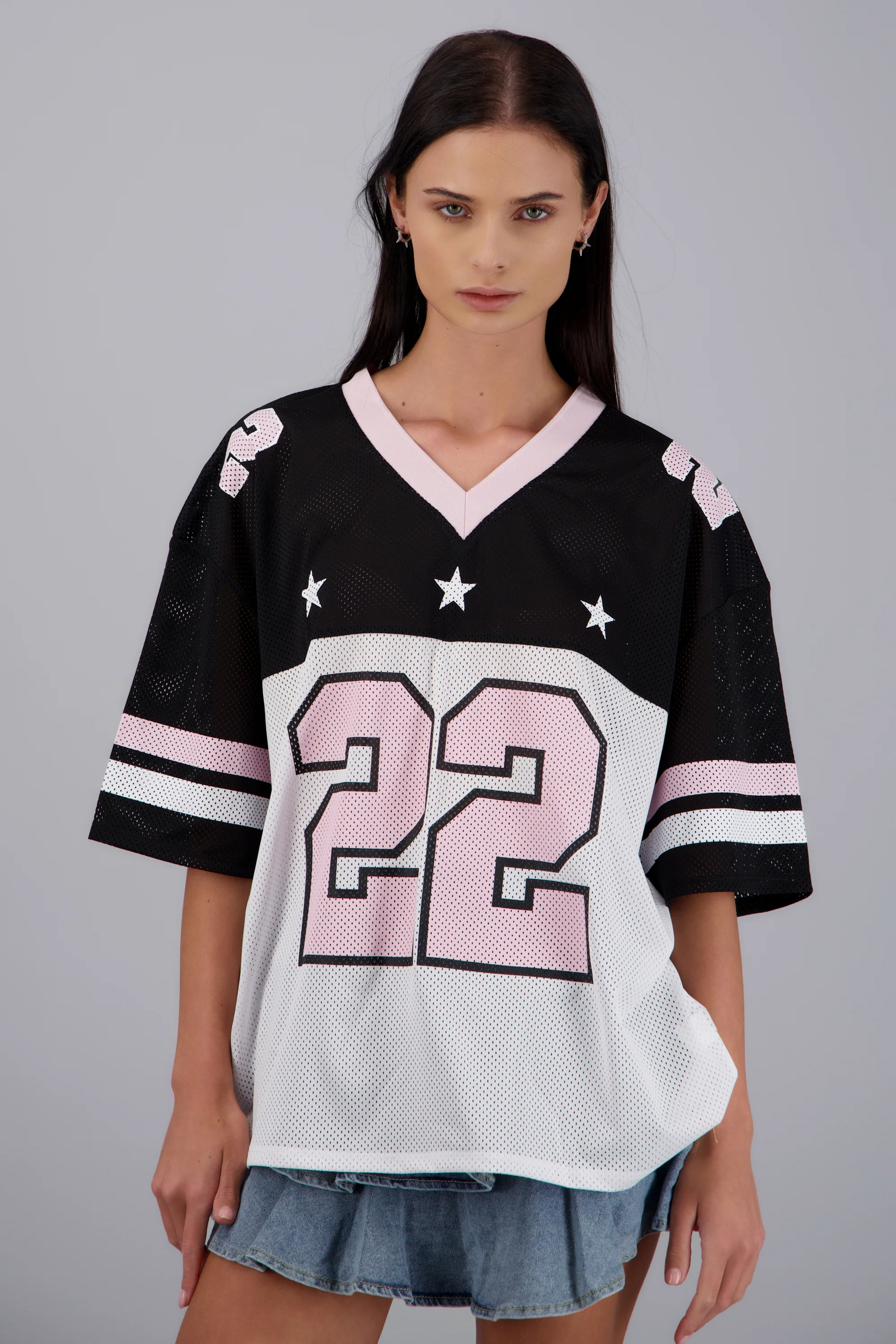 Playera tipo jersey contraste estrellas