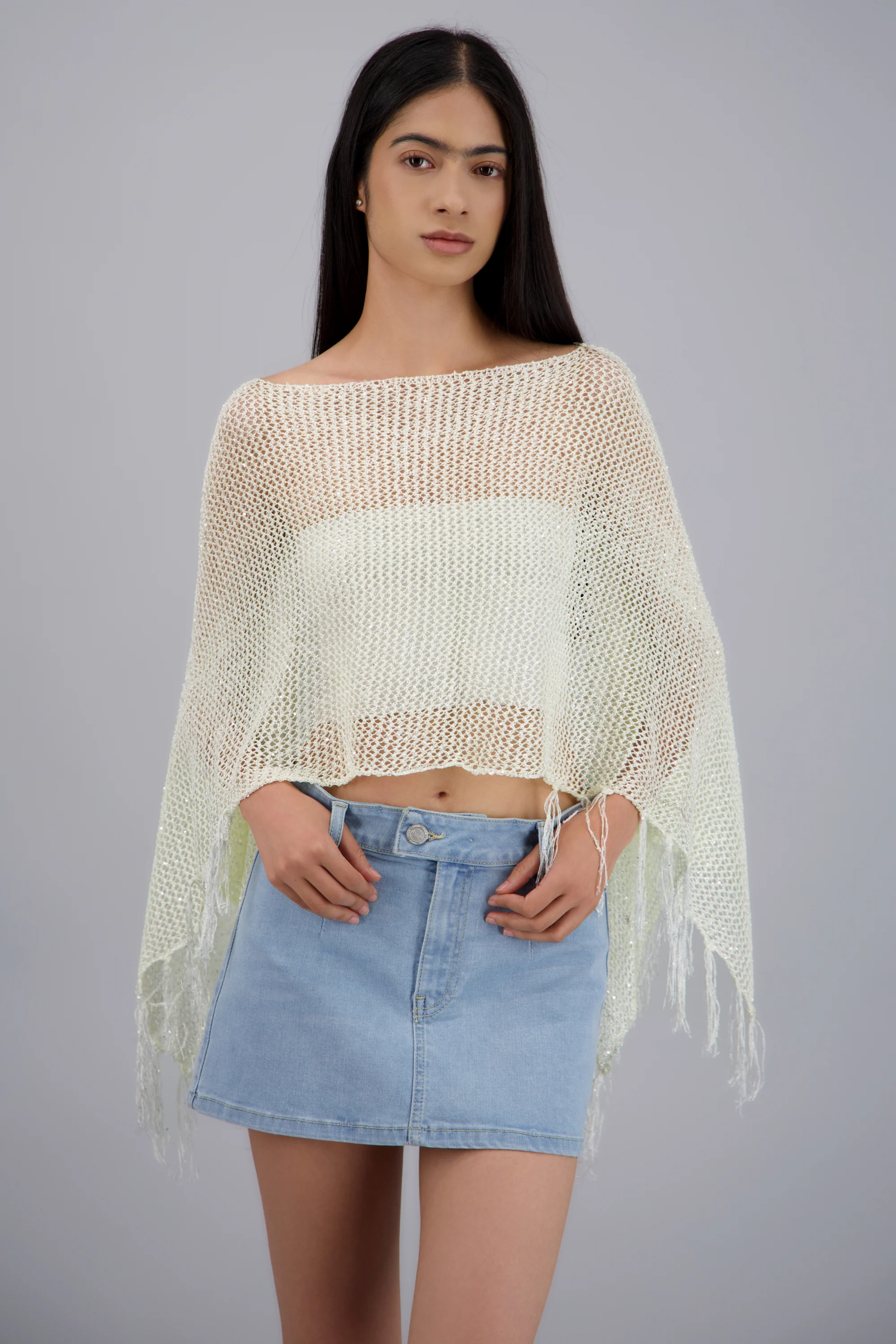 PONCHO TEJIDO DET MINI LENTEJUELA - Image 3