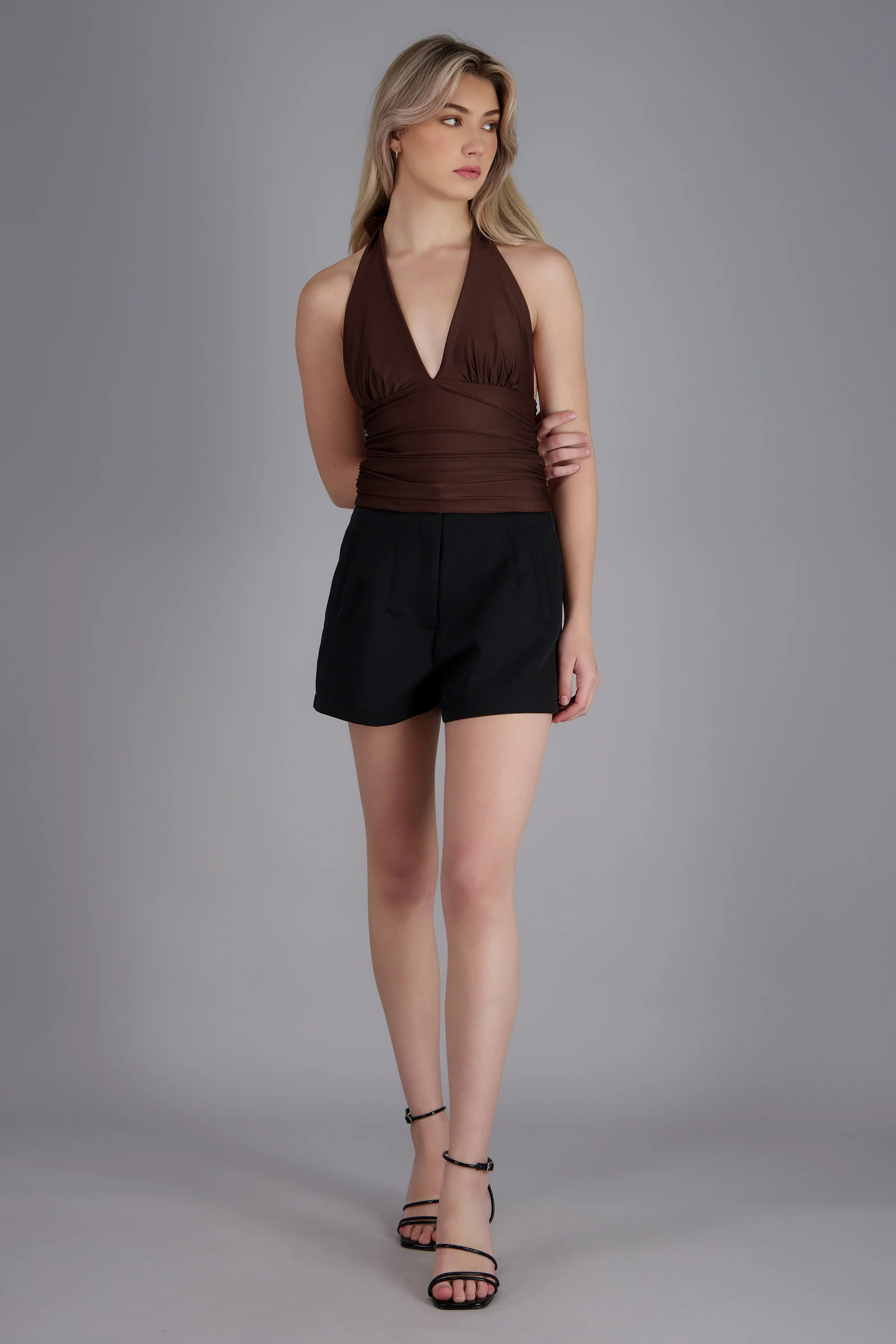 Short liso detalle pinzas - Image 2