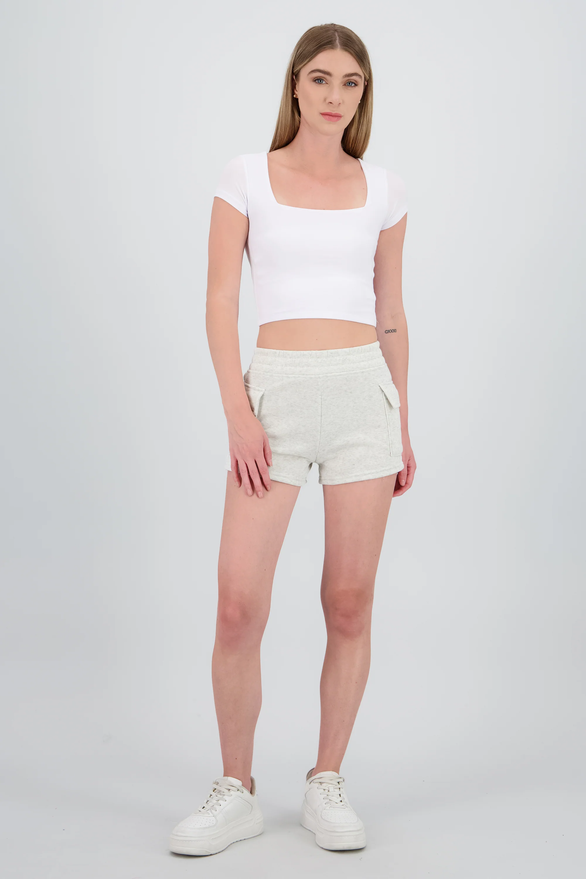 Shorts con fleece y bolsas lisos