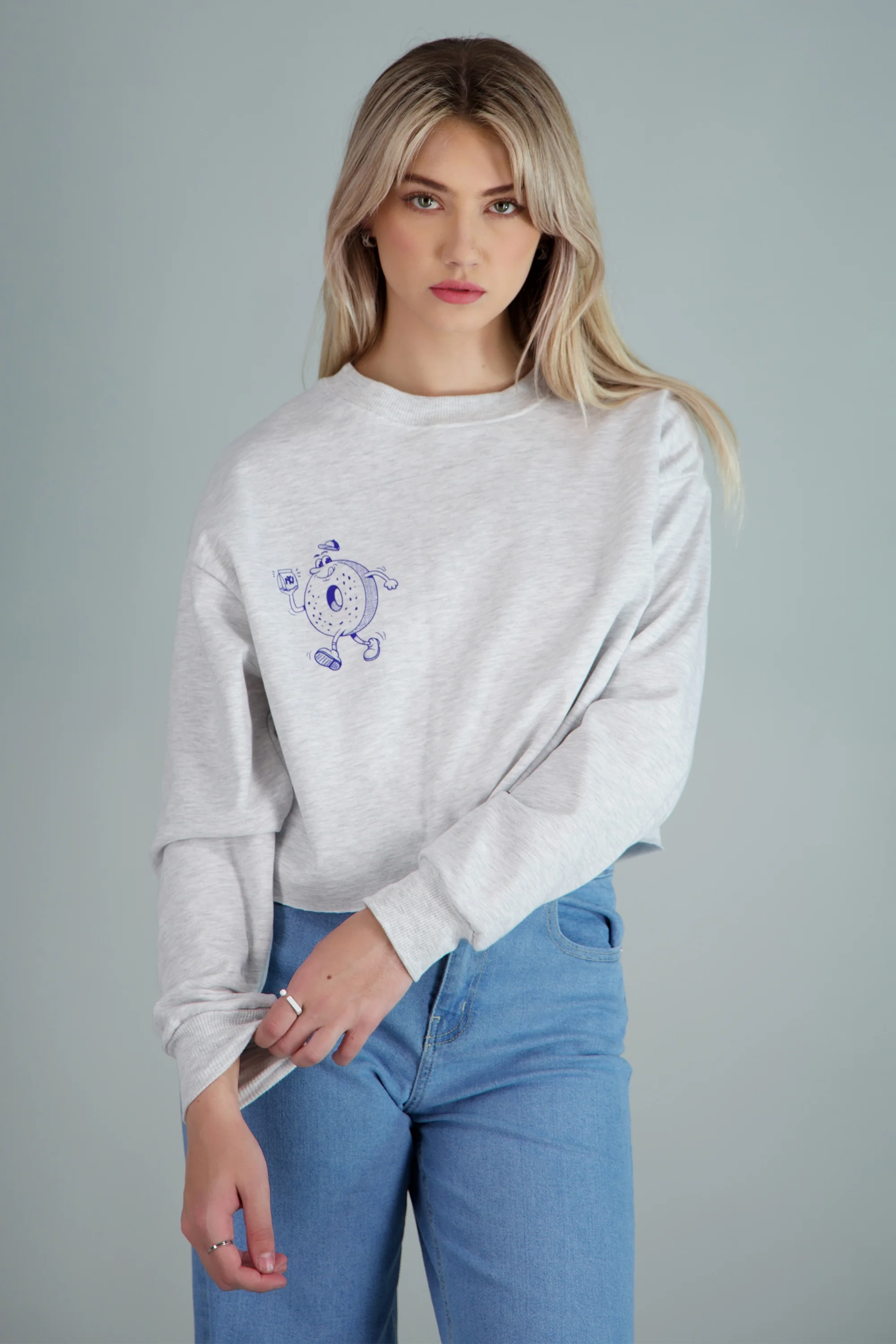 Sudadera crop estampado bagel - Image 3