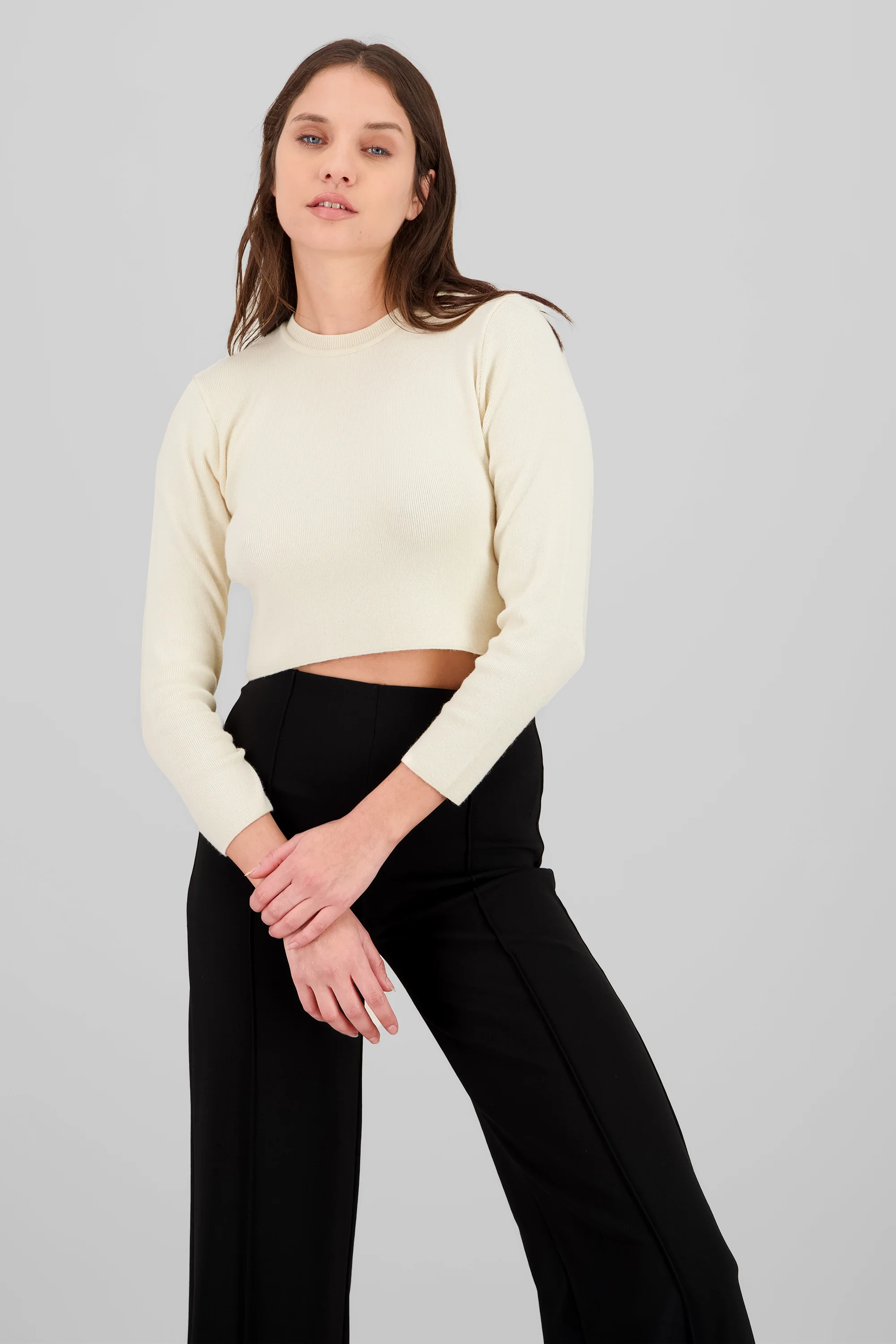 Sueter crop liso manga larga - Image 2