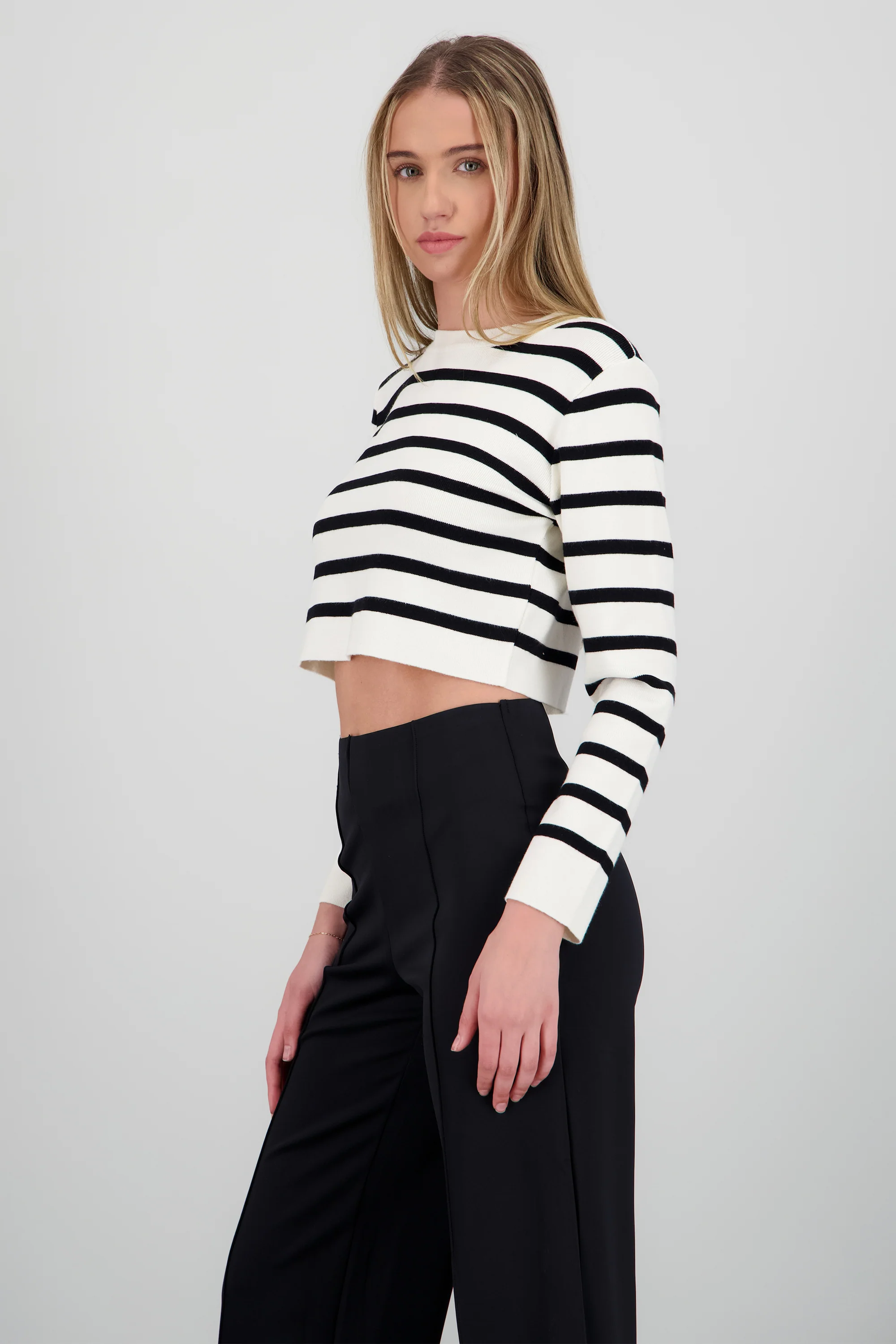 Sueter rayas crop - Image 3