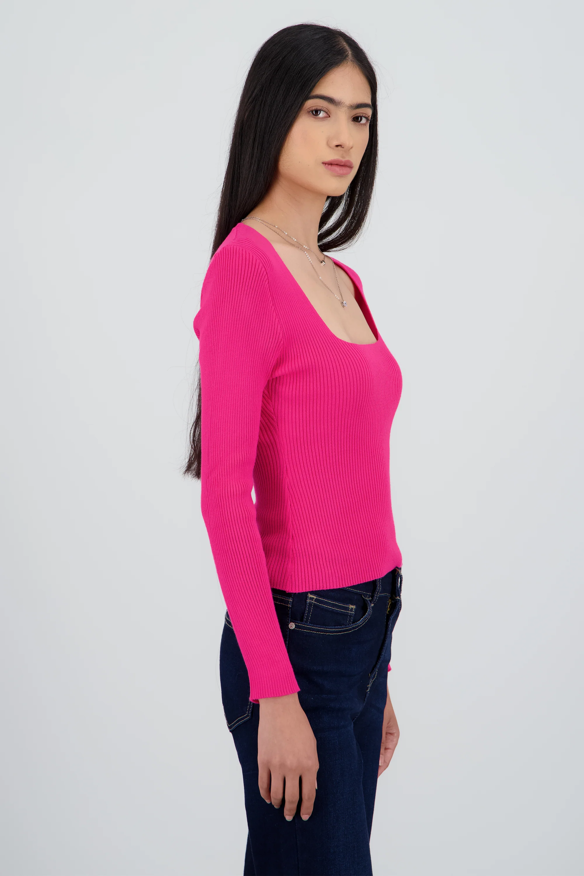 Sueter tejido de cuello cuadrado liso - Image 3