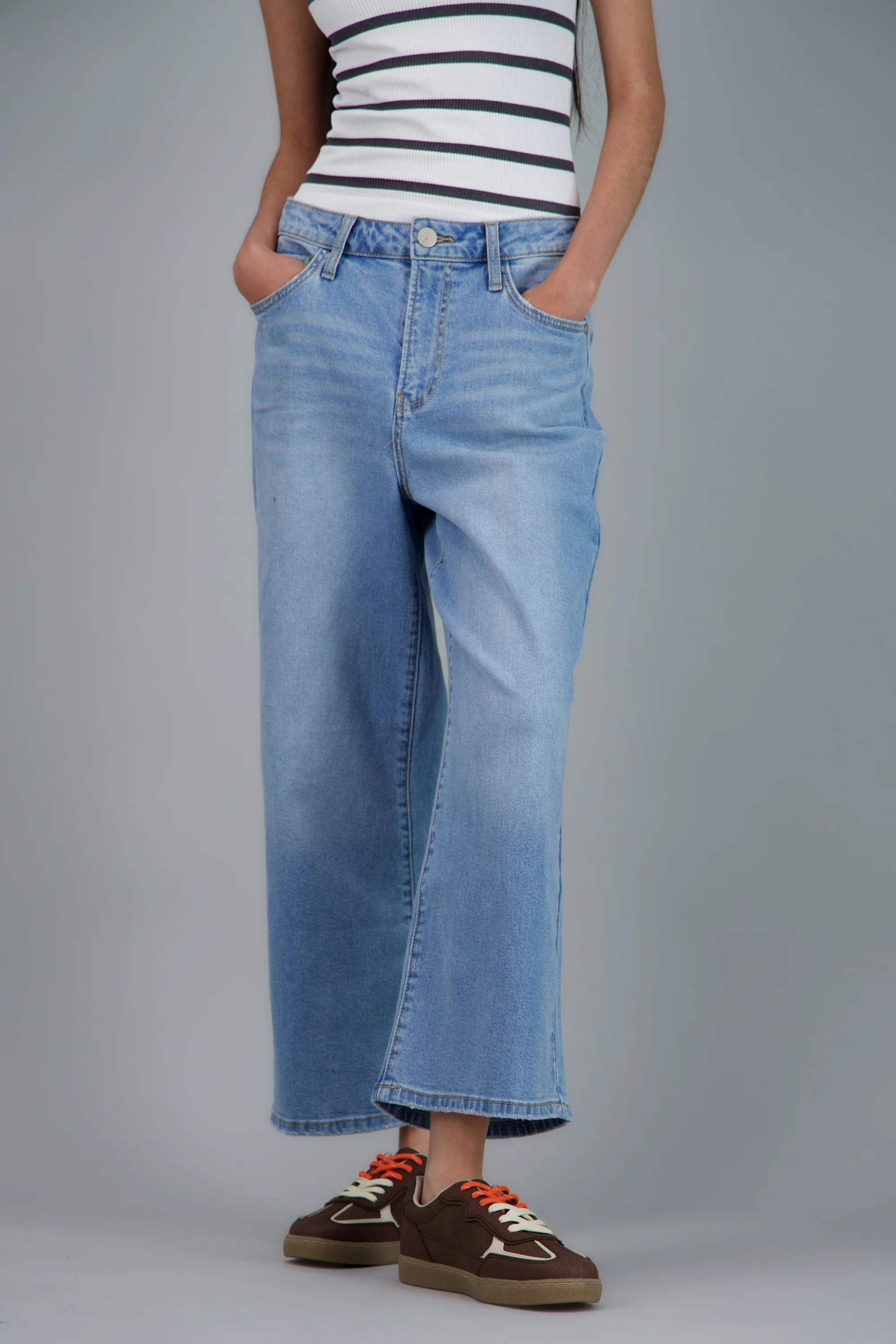 Tenis casual contraste - Image 6