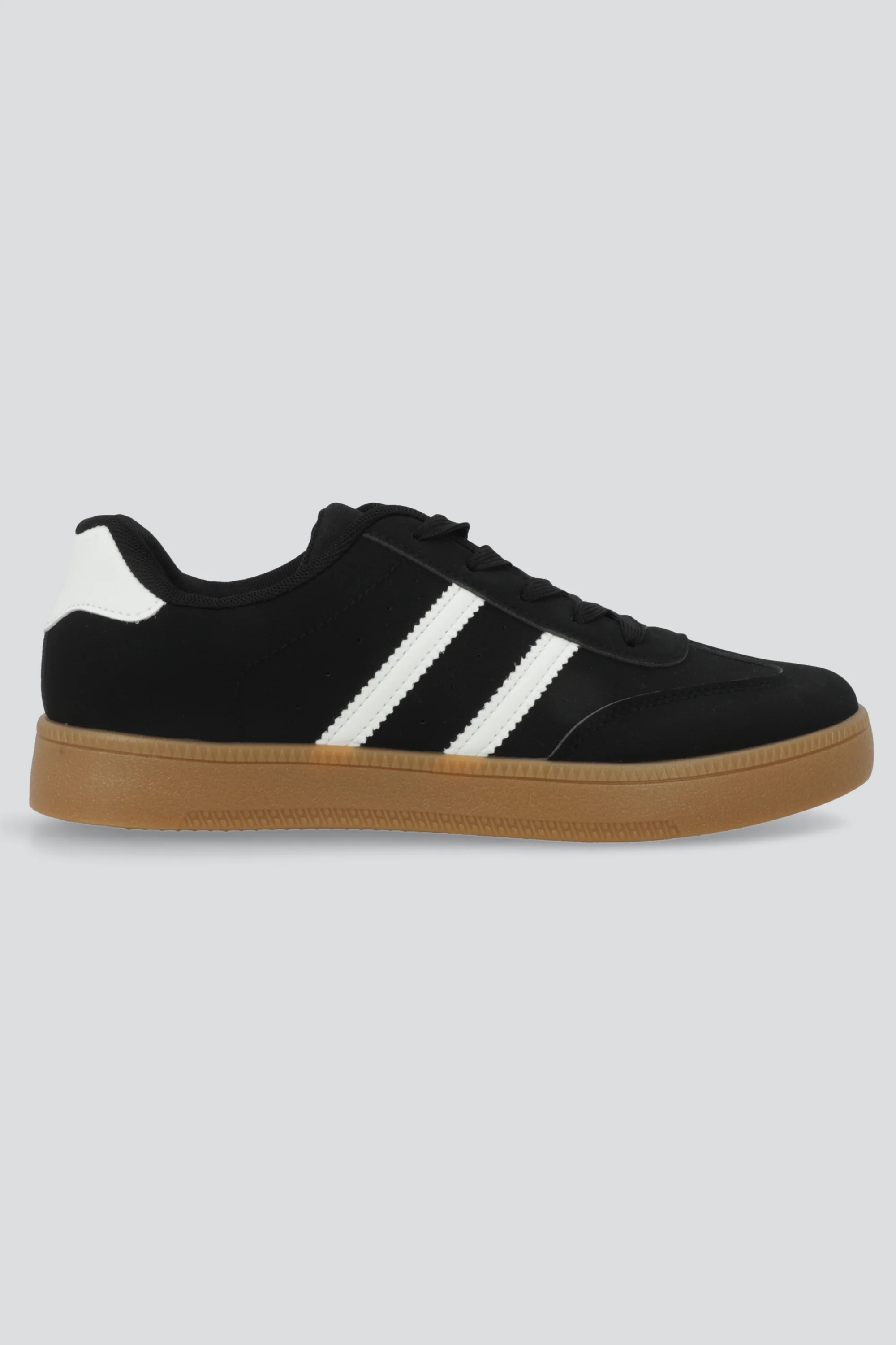 Tenis casual rayas punta suede
