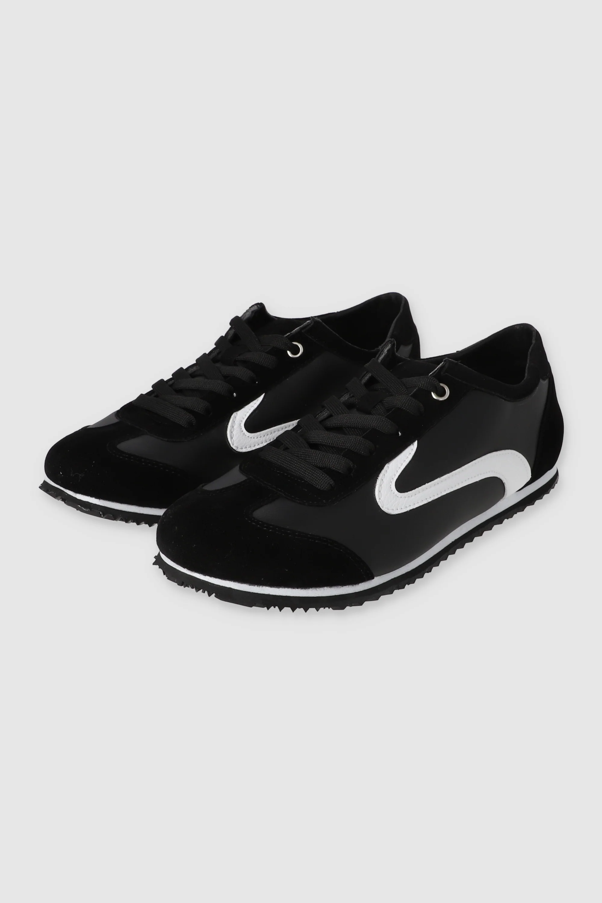 Tenis casual redondeado suede - Image 3