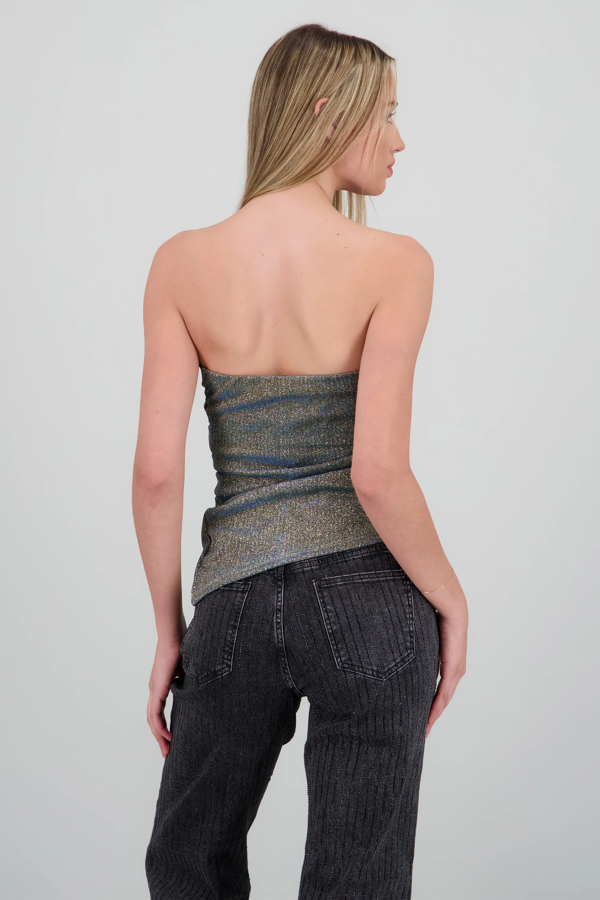 Top bandeau asimetrico brillos - Image 4