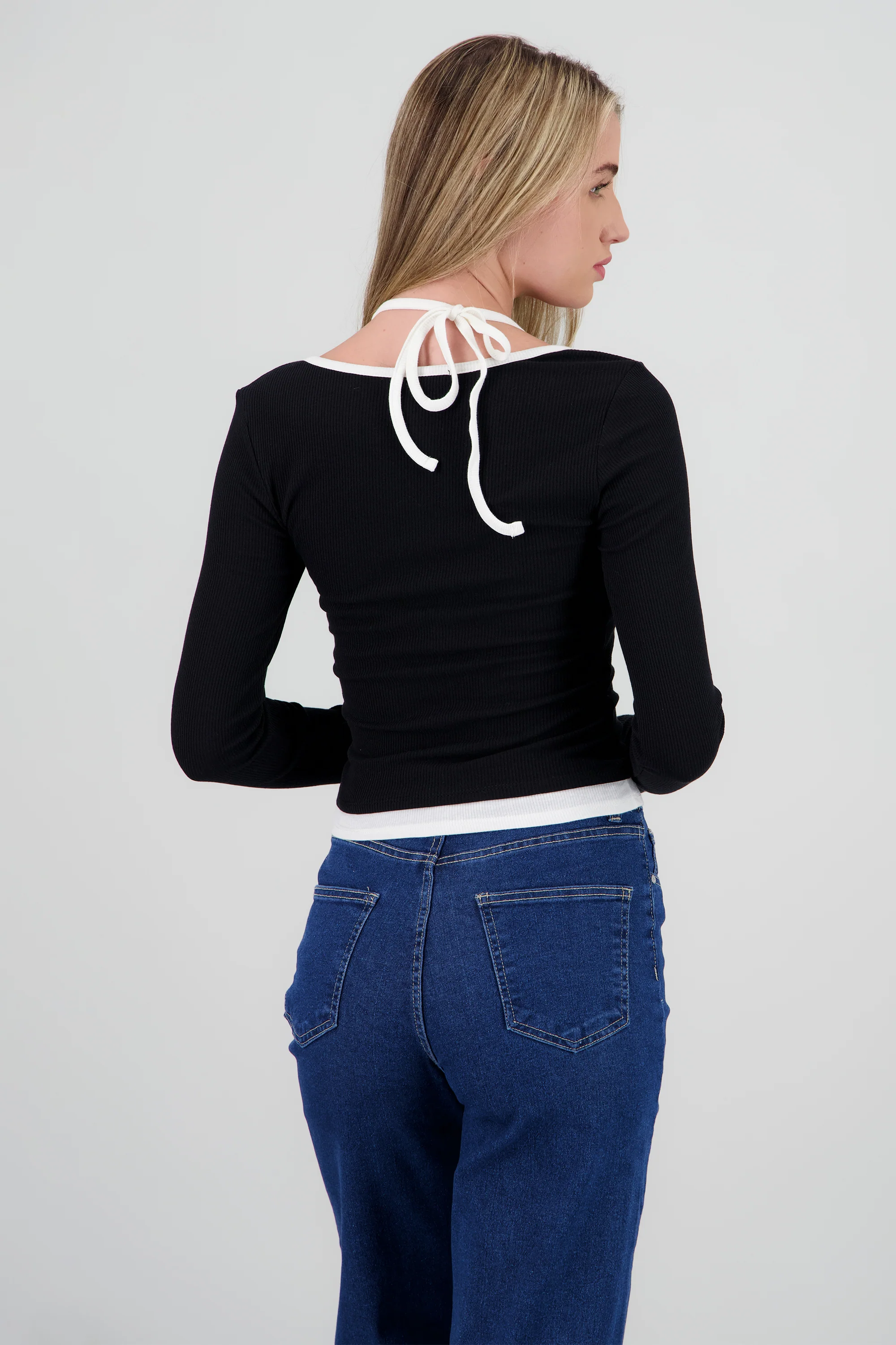 Top doble halter manga larga - Image 4