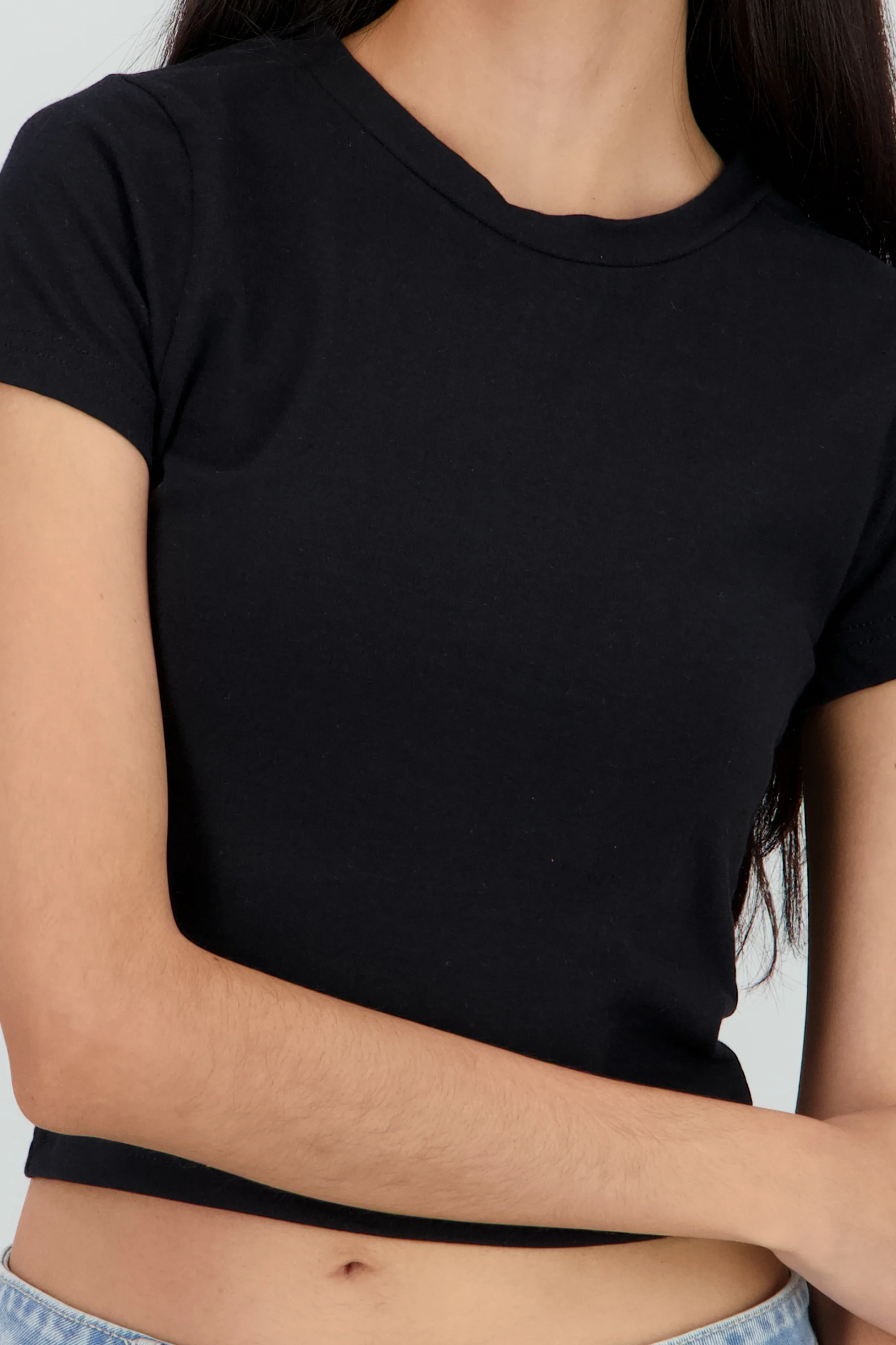Top liso de cuello redondo - Image 5