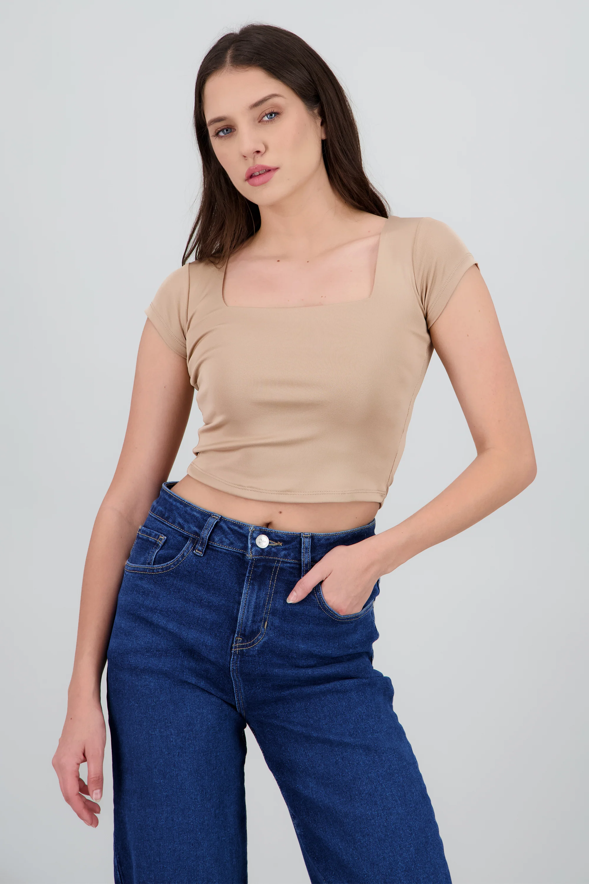 TOP LISO ESCOTE CUADRADO M/C - Image 2