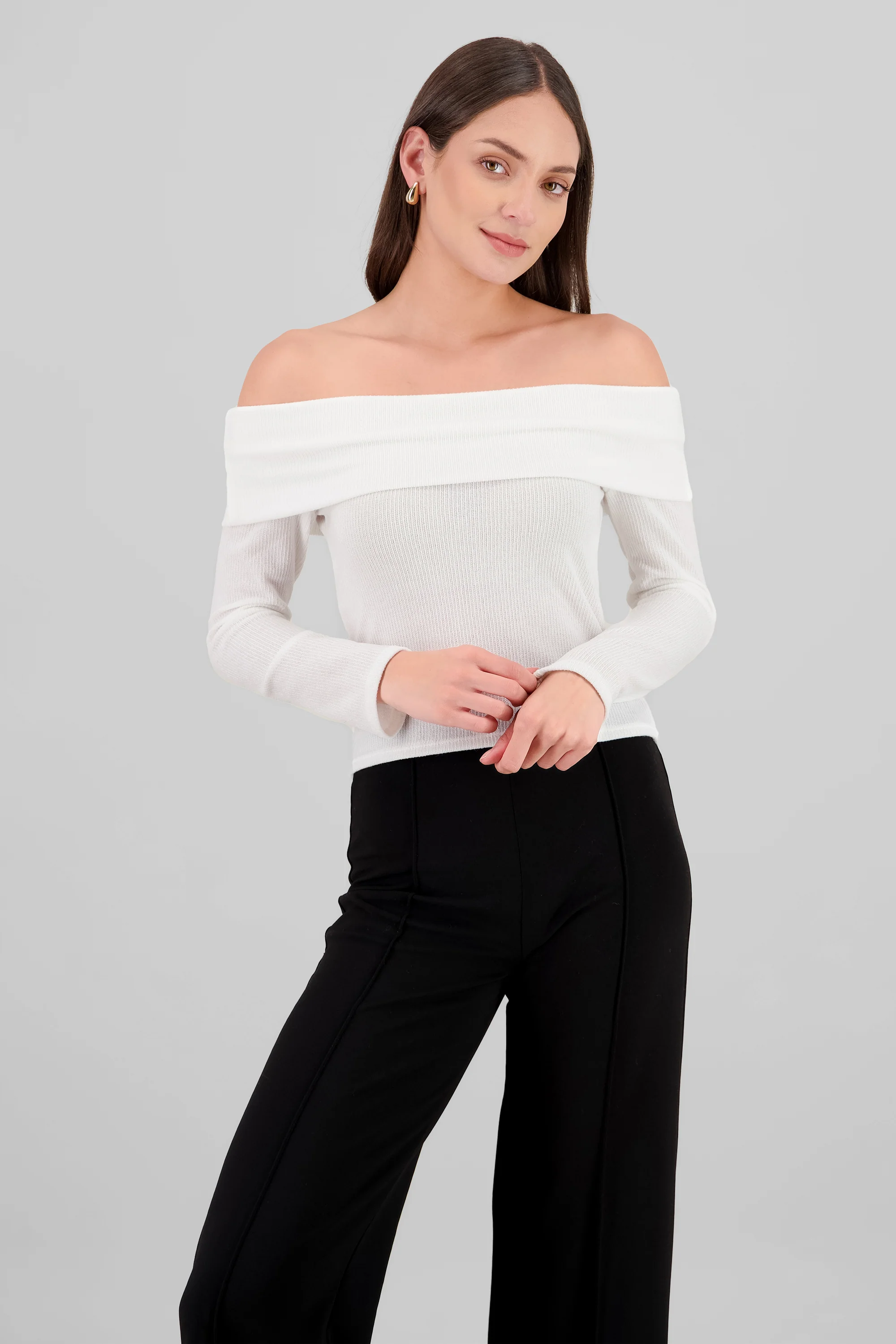 Top manga larga off shoulder detalle brillos
