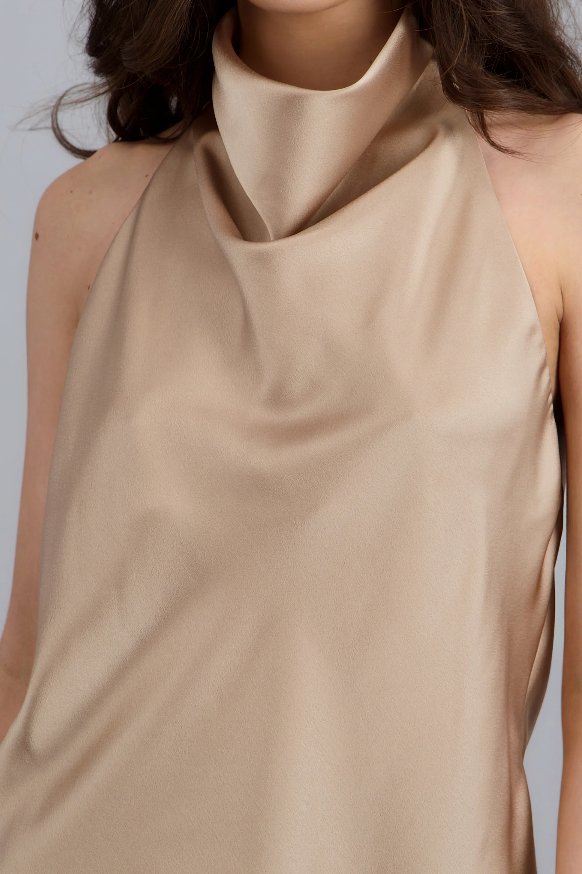 TOP SATIN CUELLO CASCADA ALTO HYPSTERS - Image 5