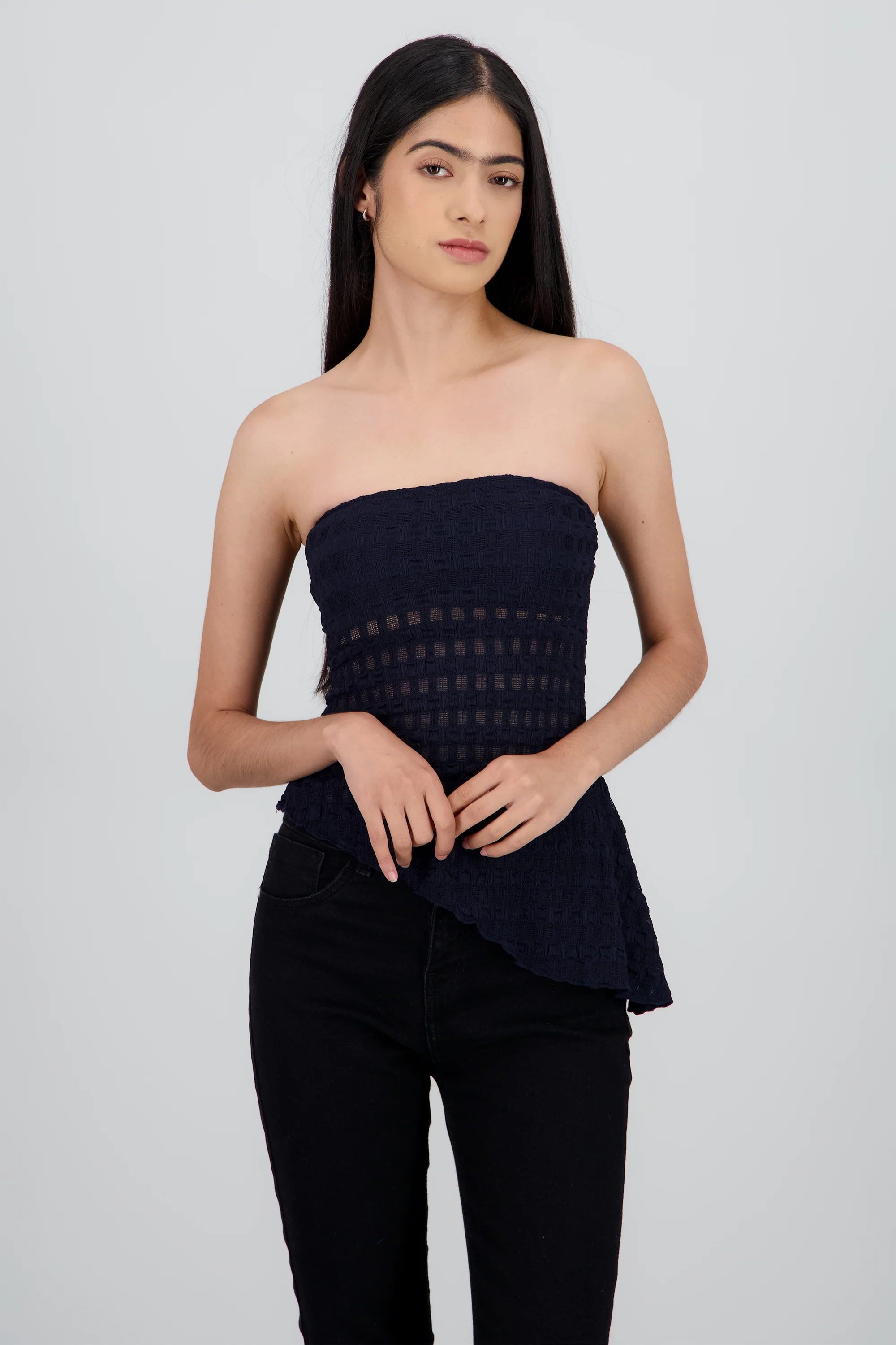 Top strapless asimetrico encaje - Image 2