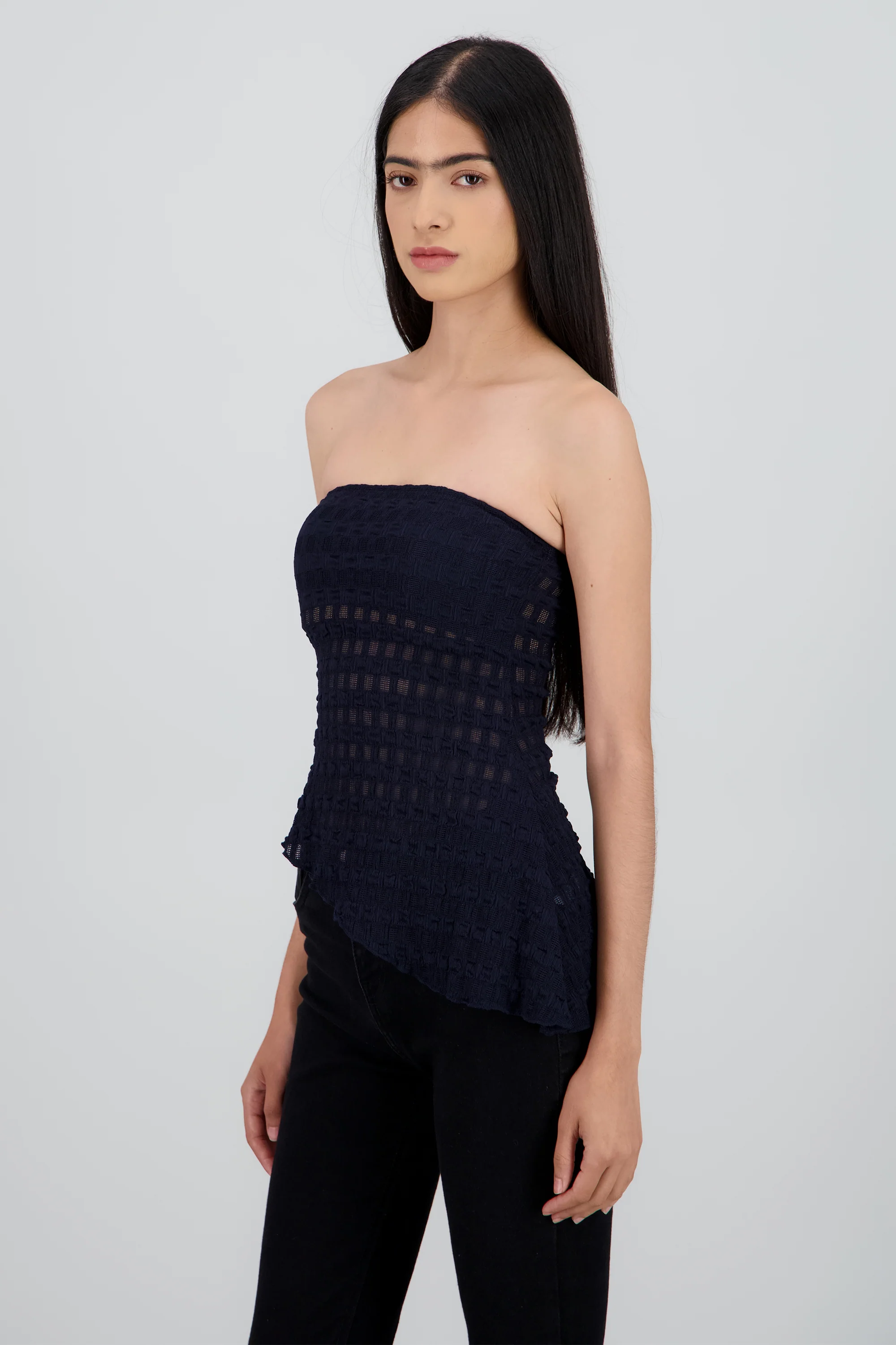 Top strapless asimetrico encaje - Image 3