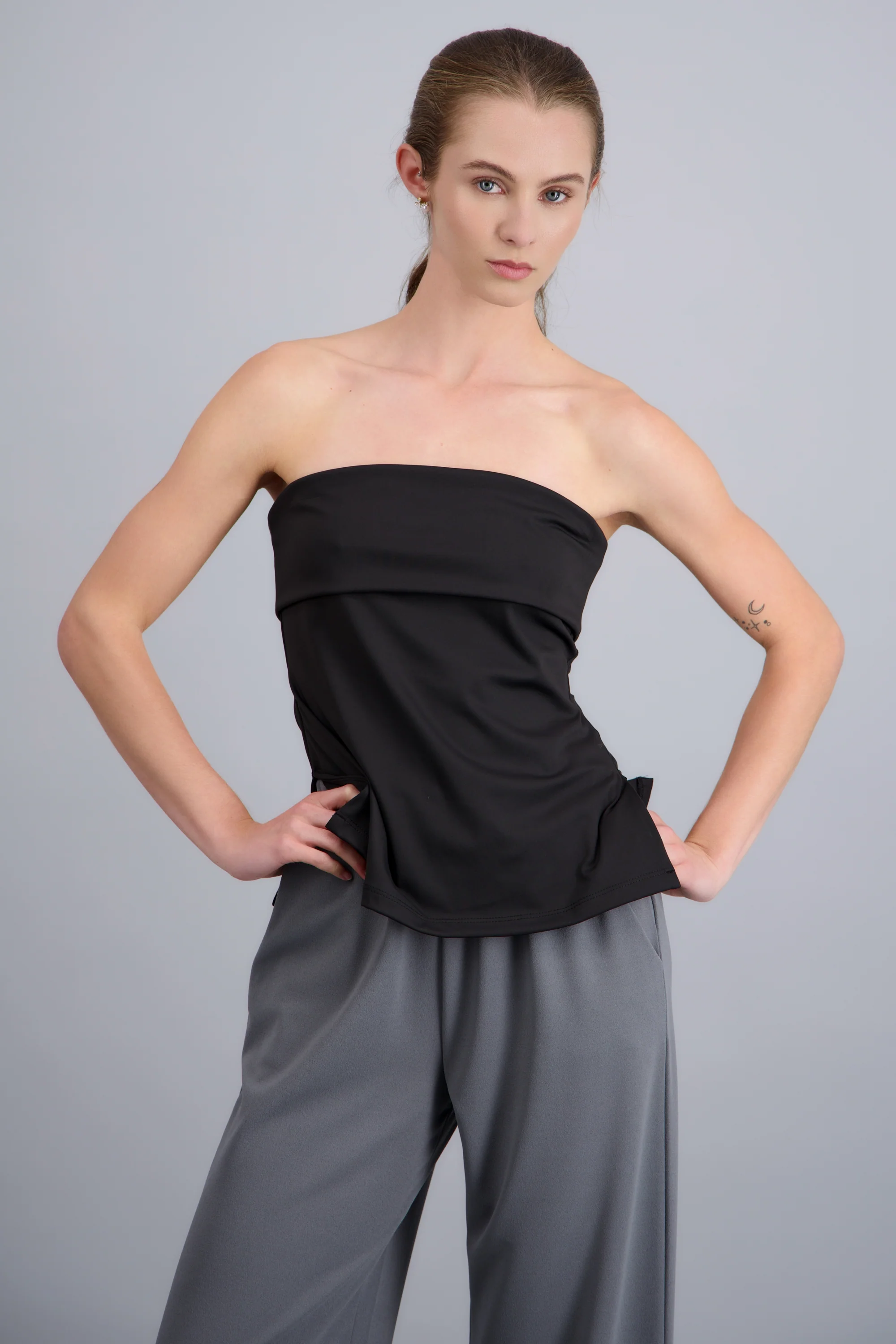 Top strapless con doblez