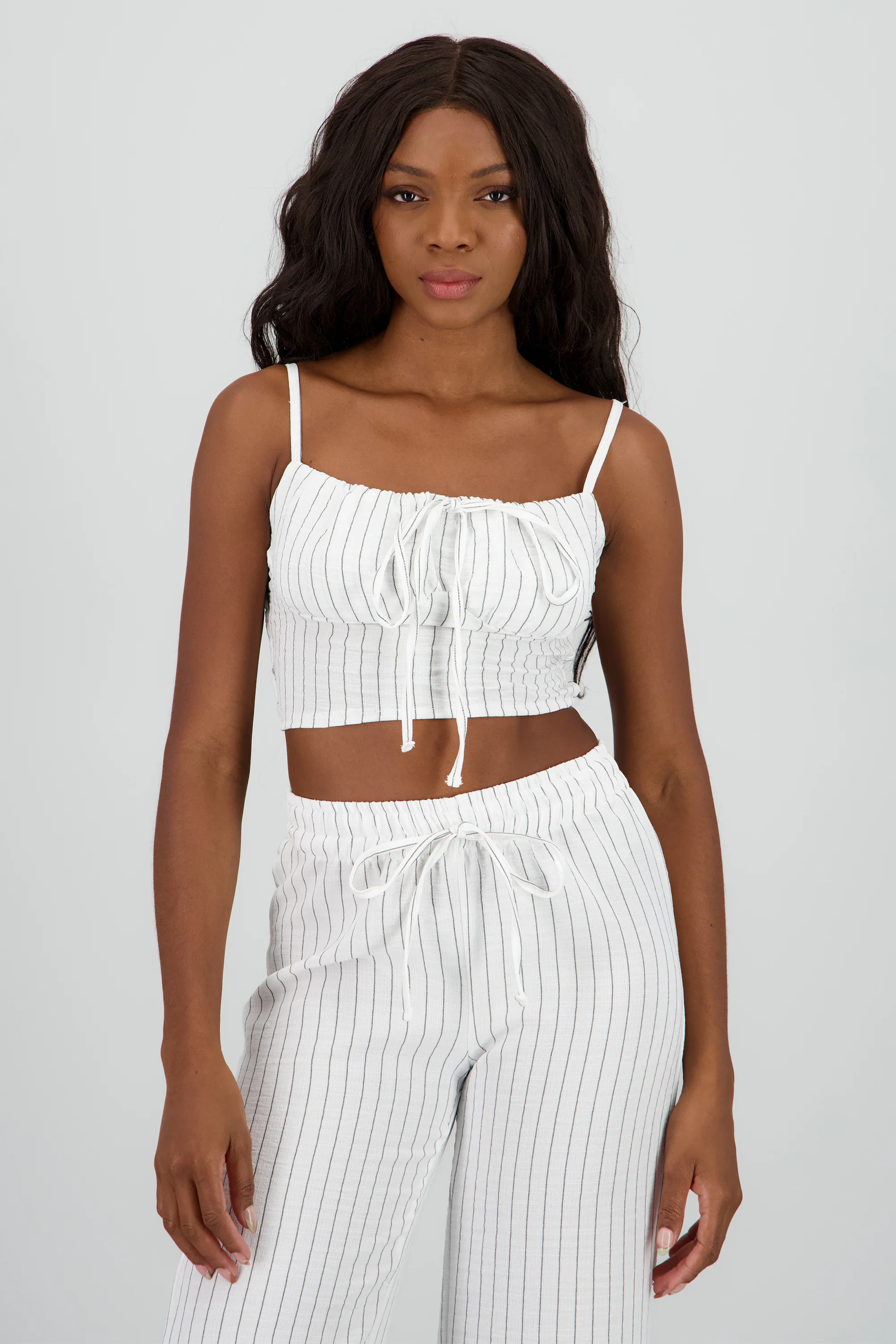 Top textura frunce tirantes