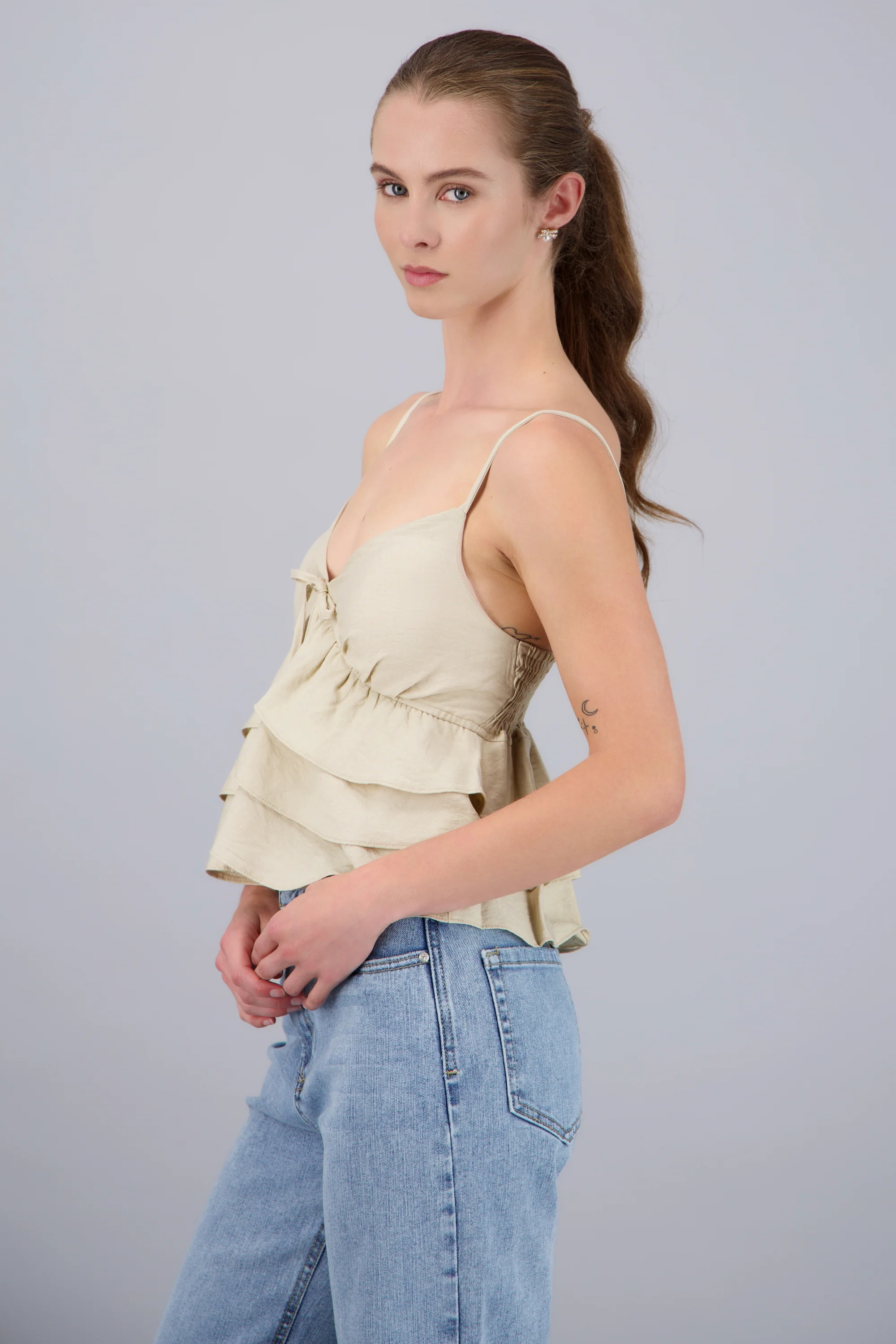 TOP TIRANTES CON OLANES - Image 2