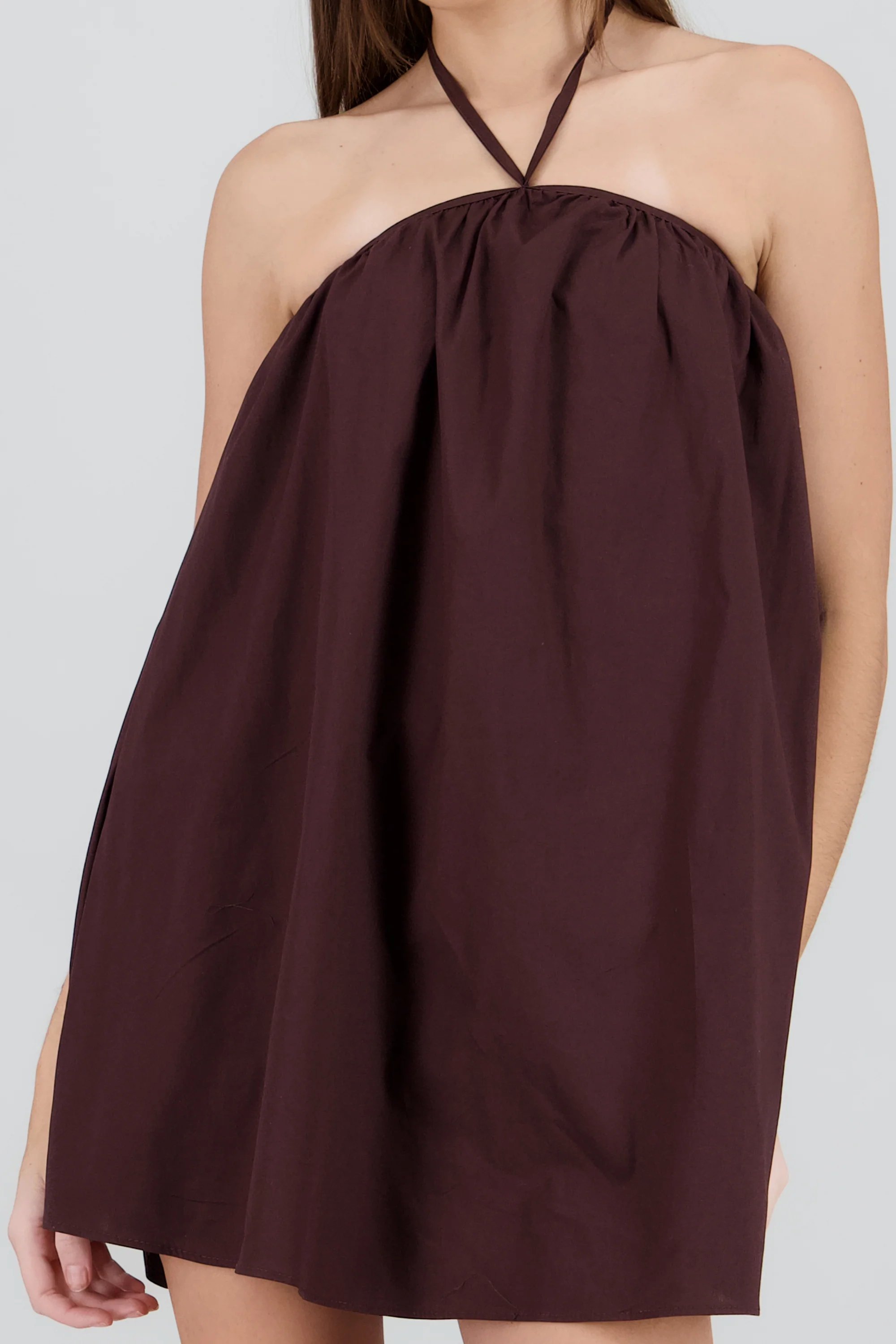 Vestido amplio halter bolsas - Image 5