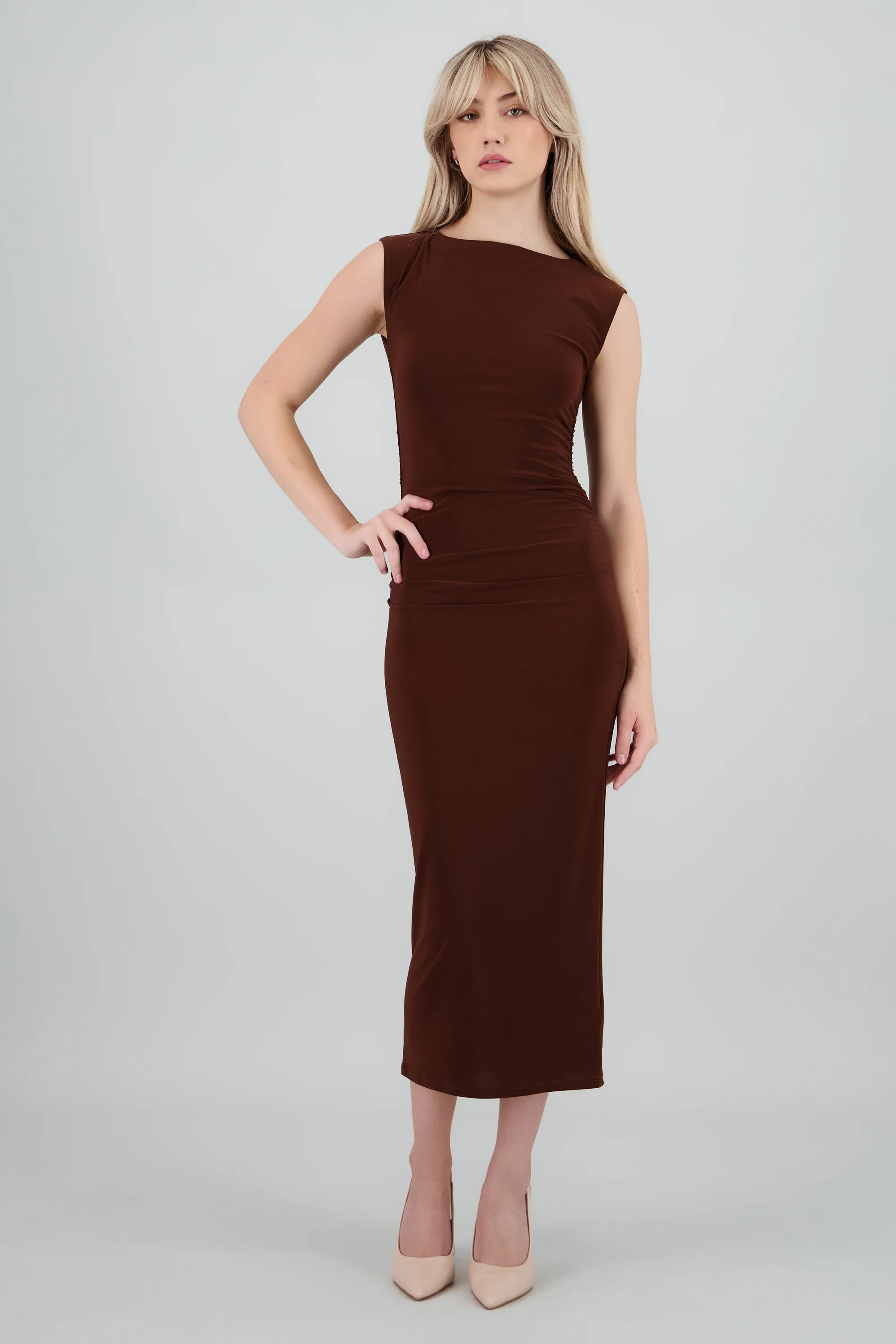Vestido drapeado sin mangas