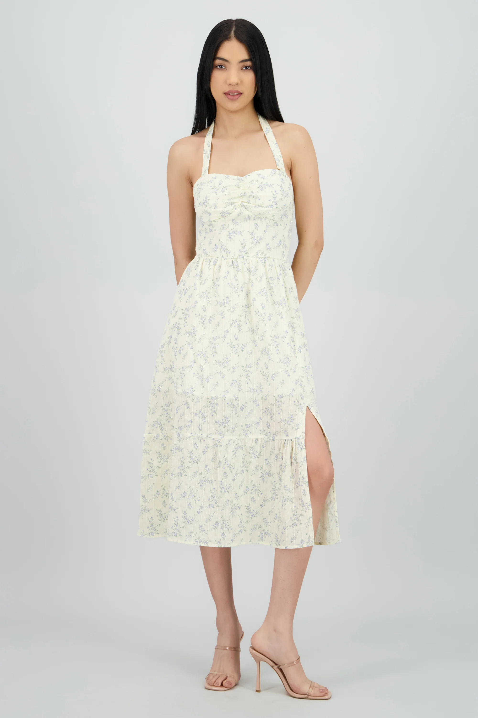 Vestido halter tela con textura estampado flores