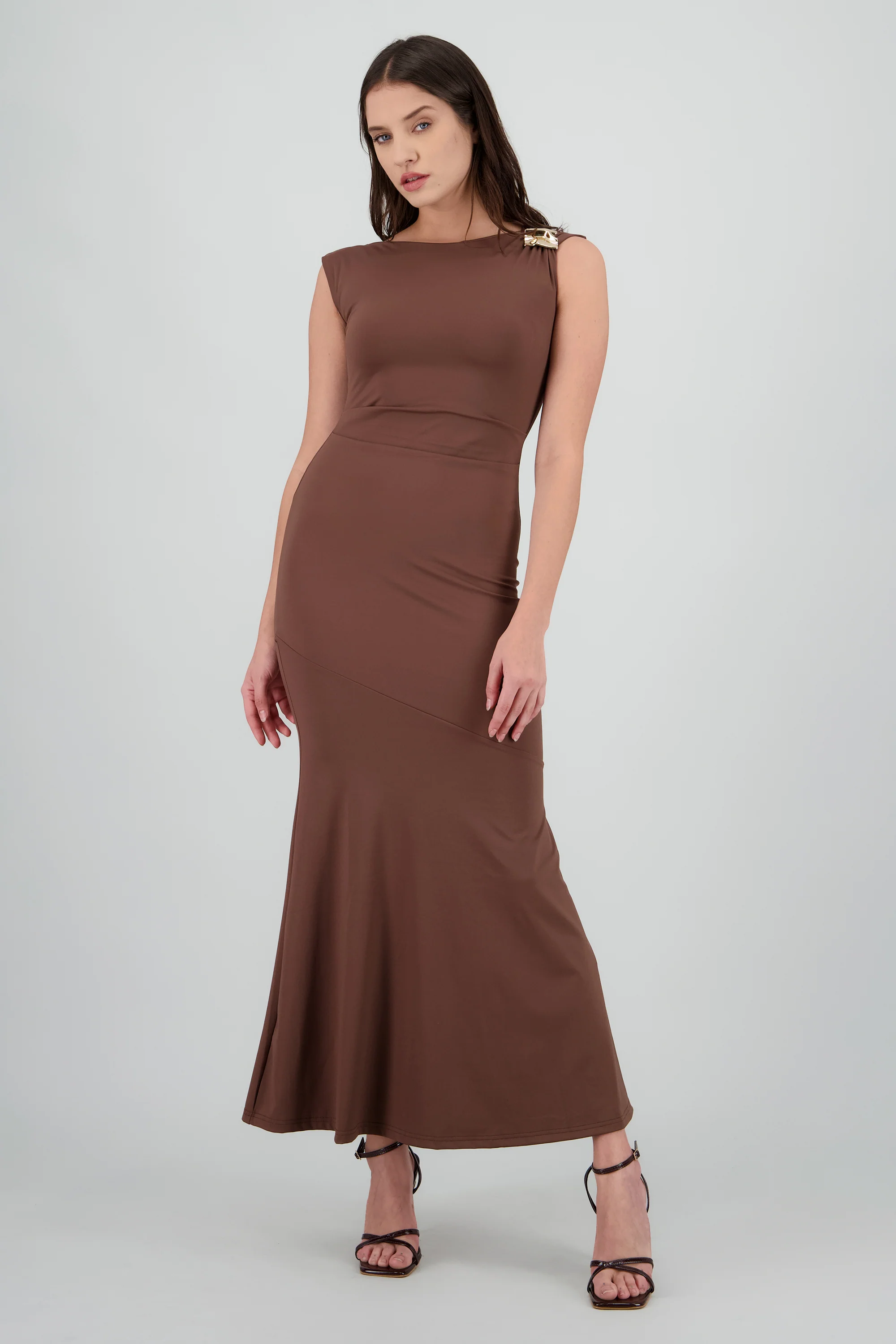 Vestido largo con detalle en el hombro - Image 3