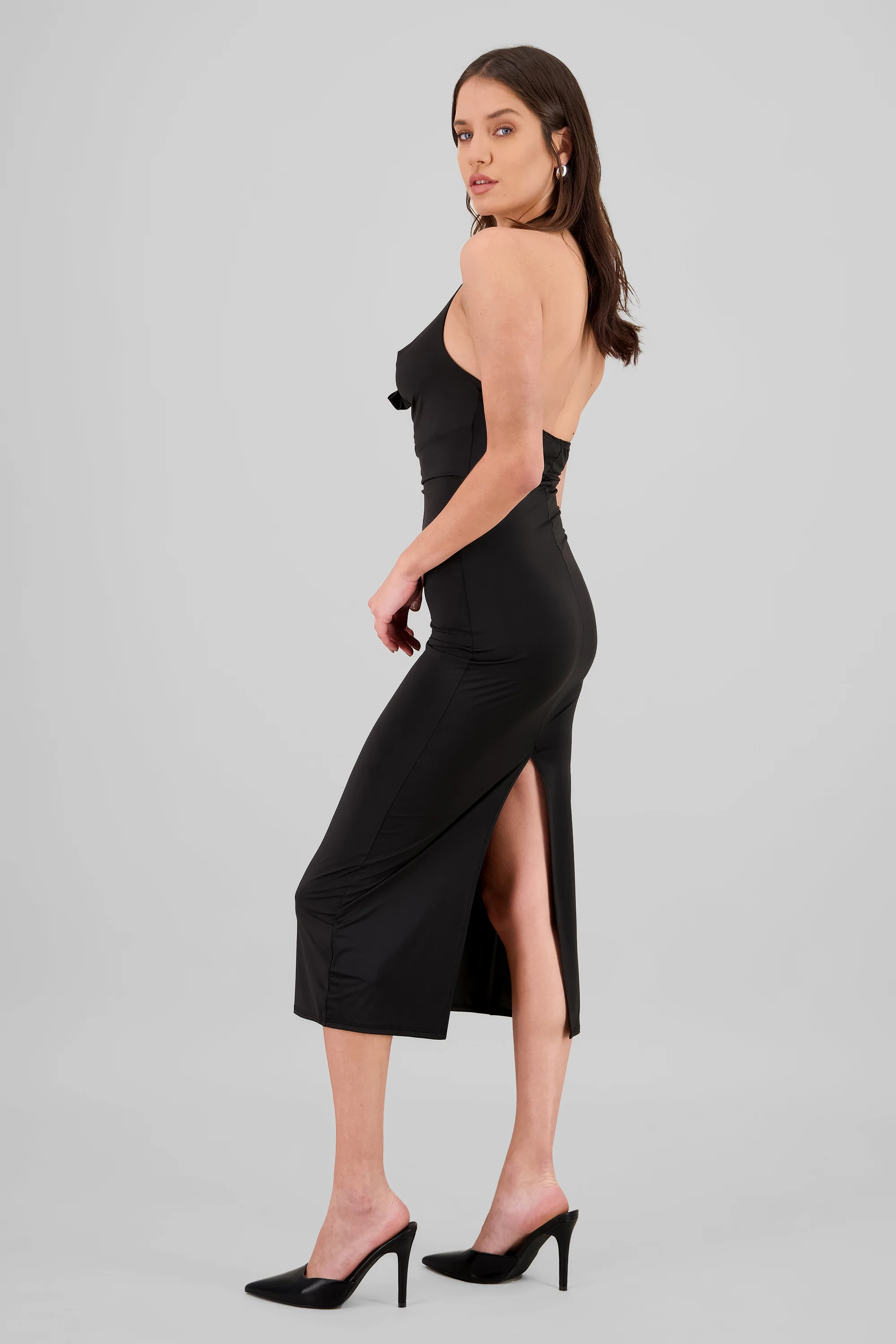 Vestido maxi cuello halter cascada - Image 3