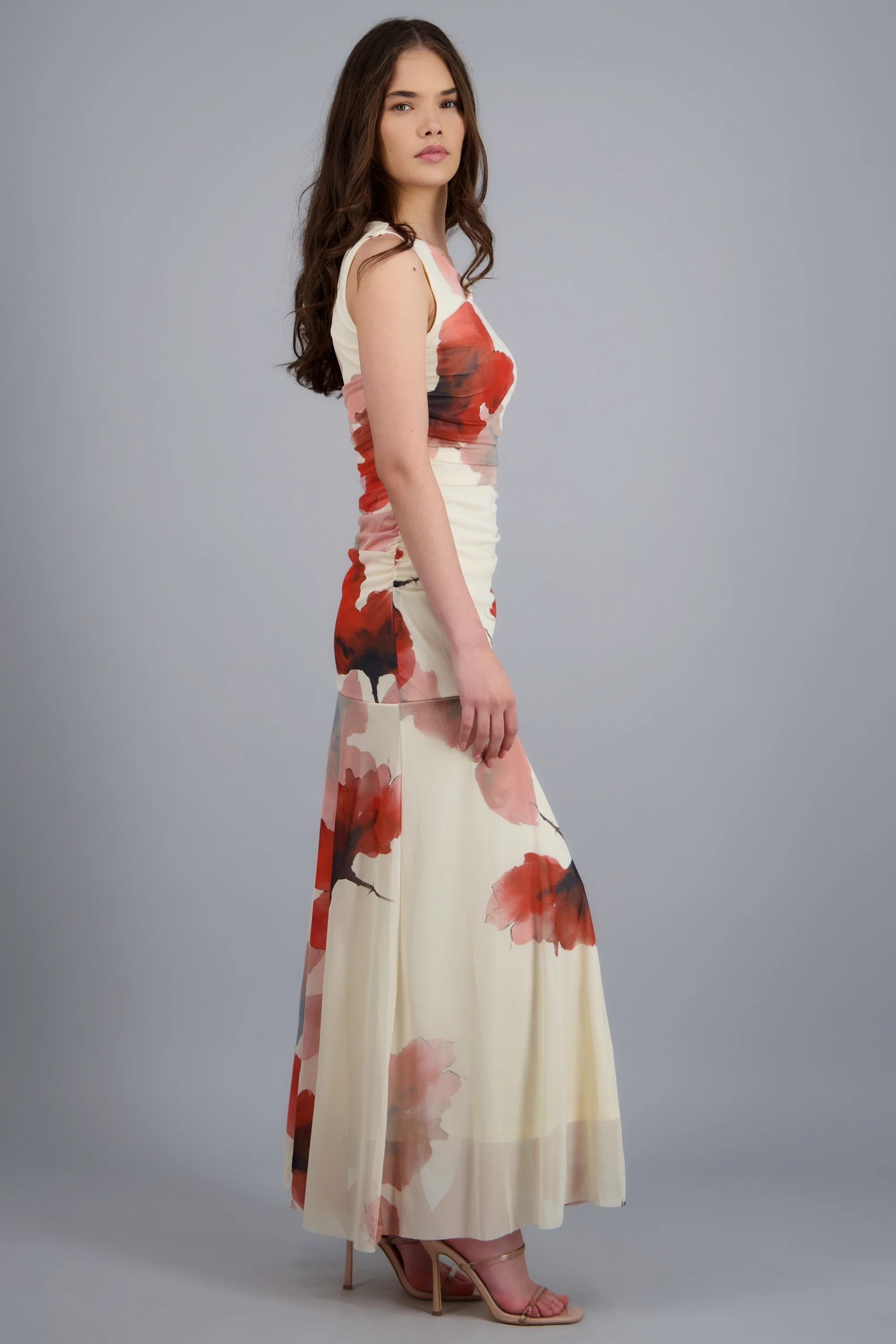 Vestido maxi drapeado detalle flores - Image 2