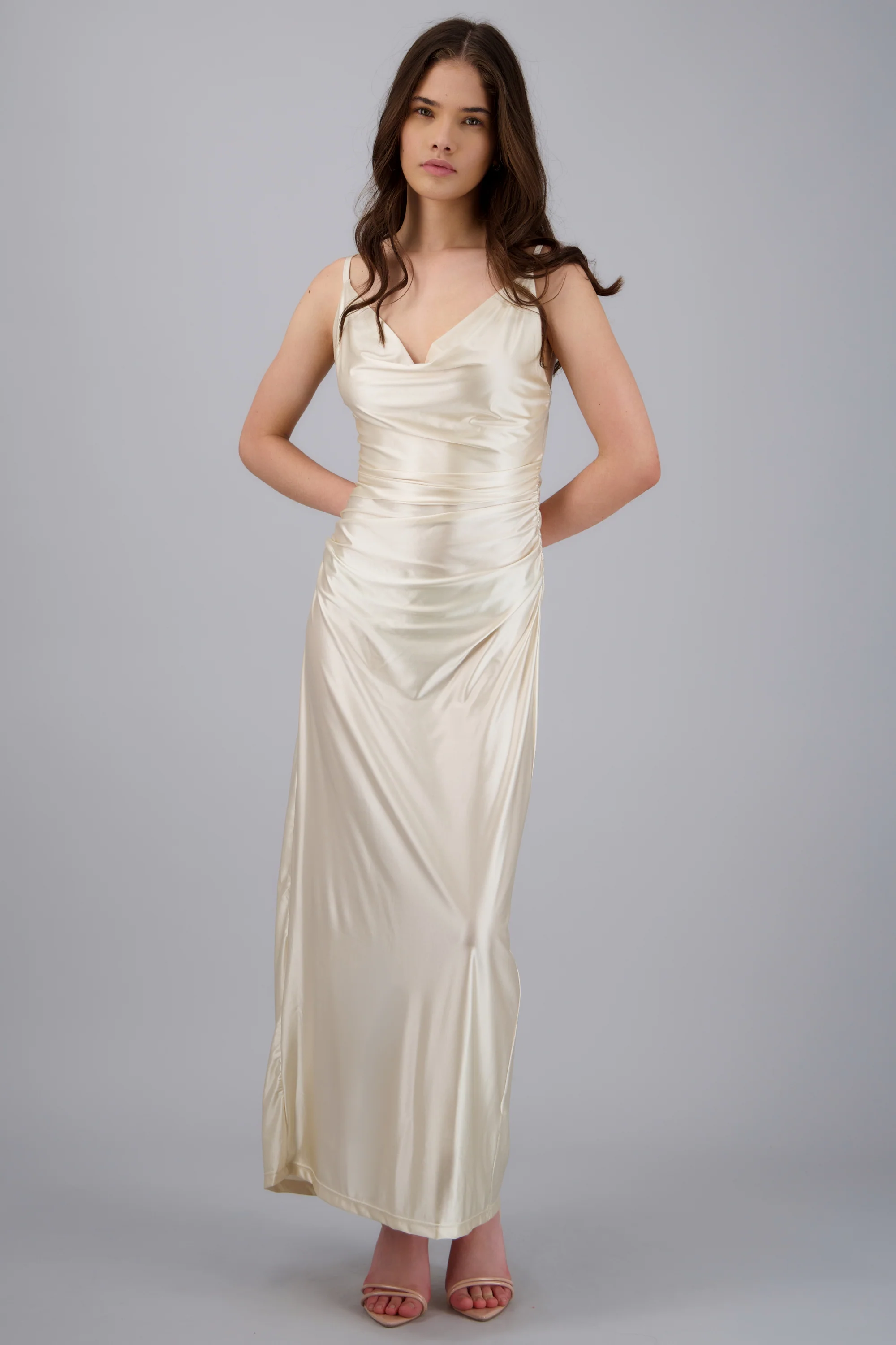 VESTIDO MAXI ESCOTE CASCADA DET DRAPEADO - Image 2