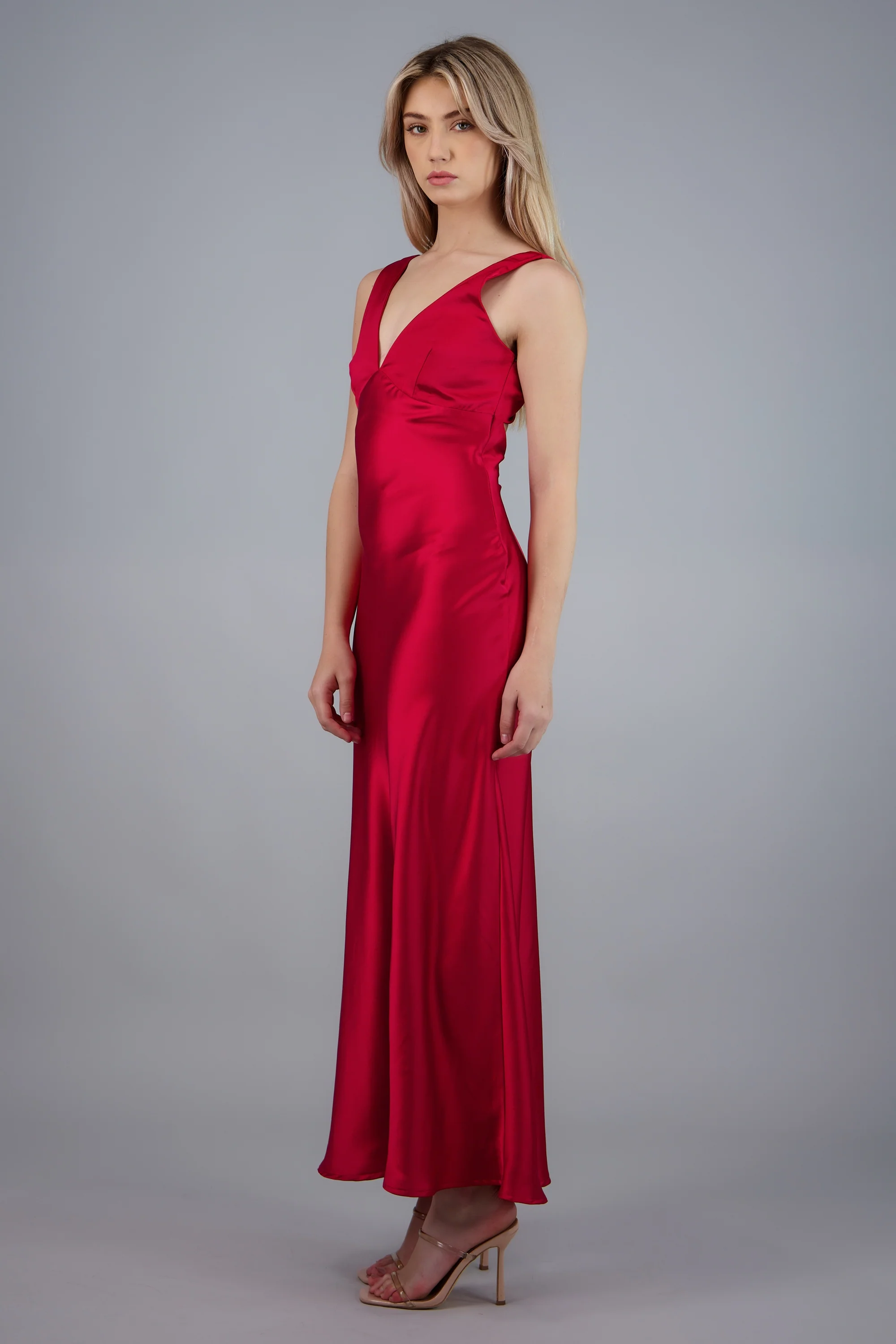 Vestido maxi escote v detalle escote espalda - Image 3