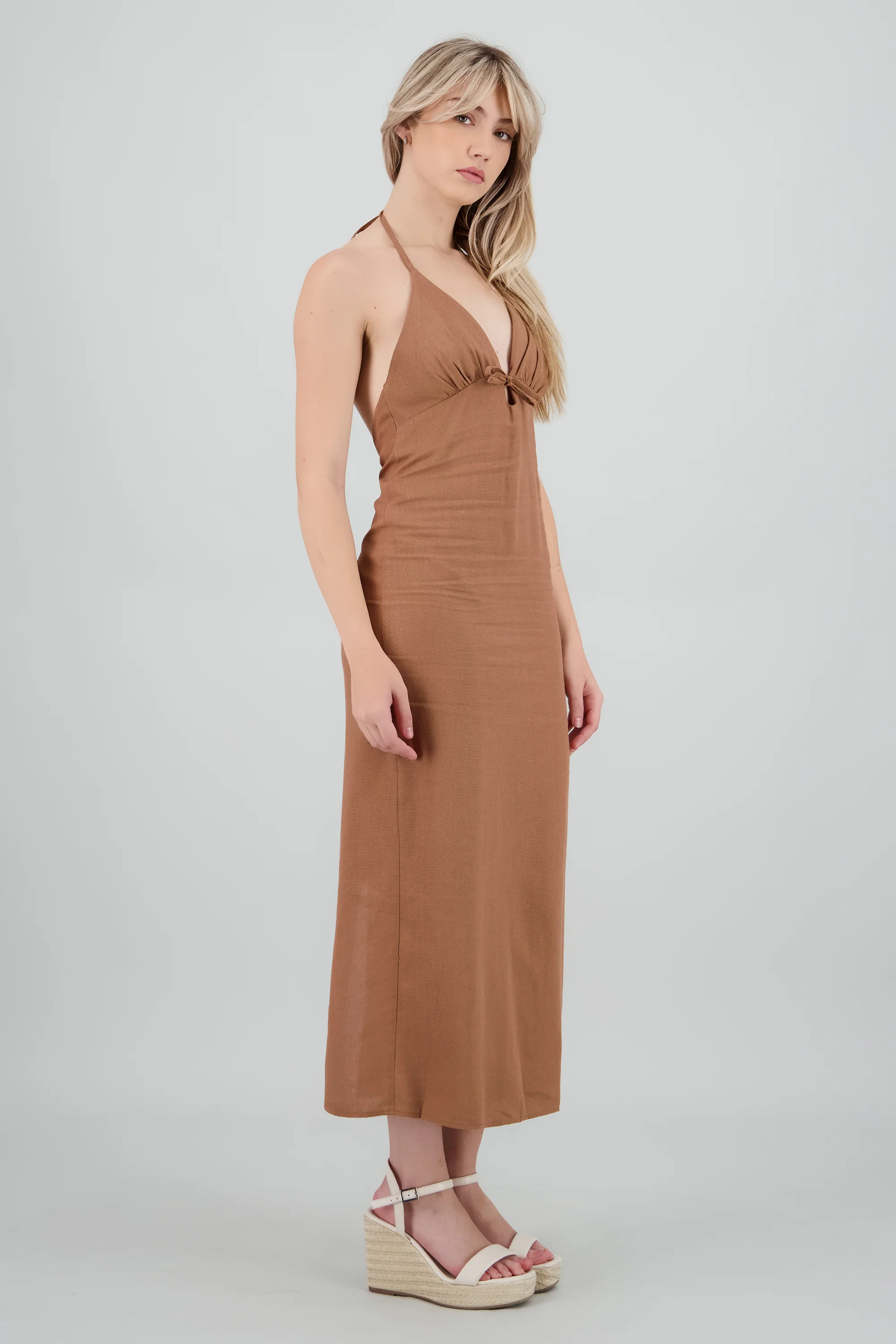 Vestido maxi halter escote espalda - Image 3