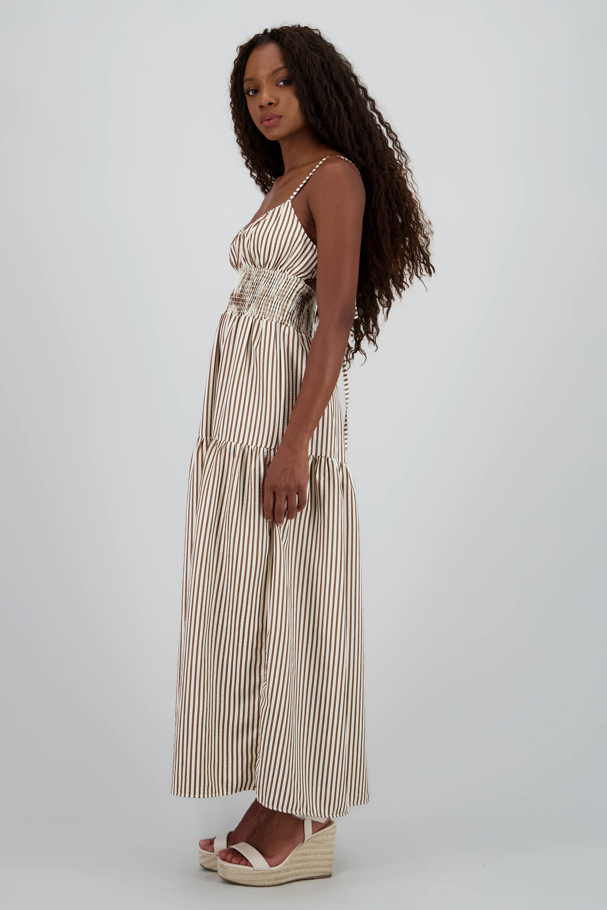 Vestido maxi lineas escote espalda - Image 3