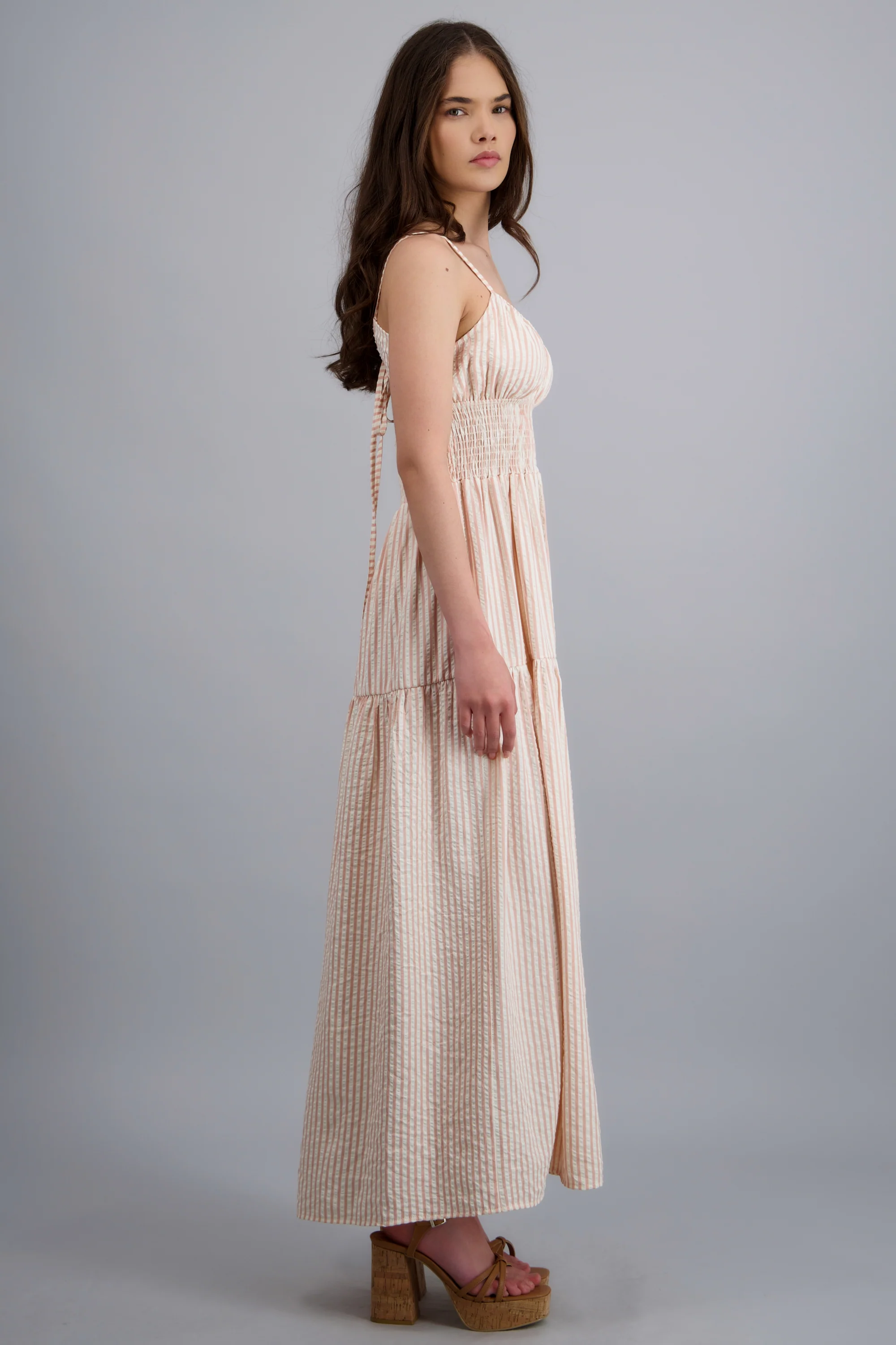 Vestido maxi lineas escote espalda - Image 2