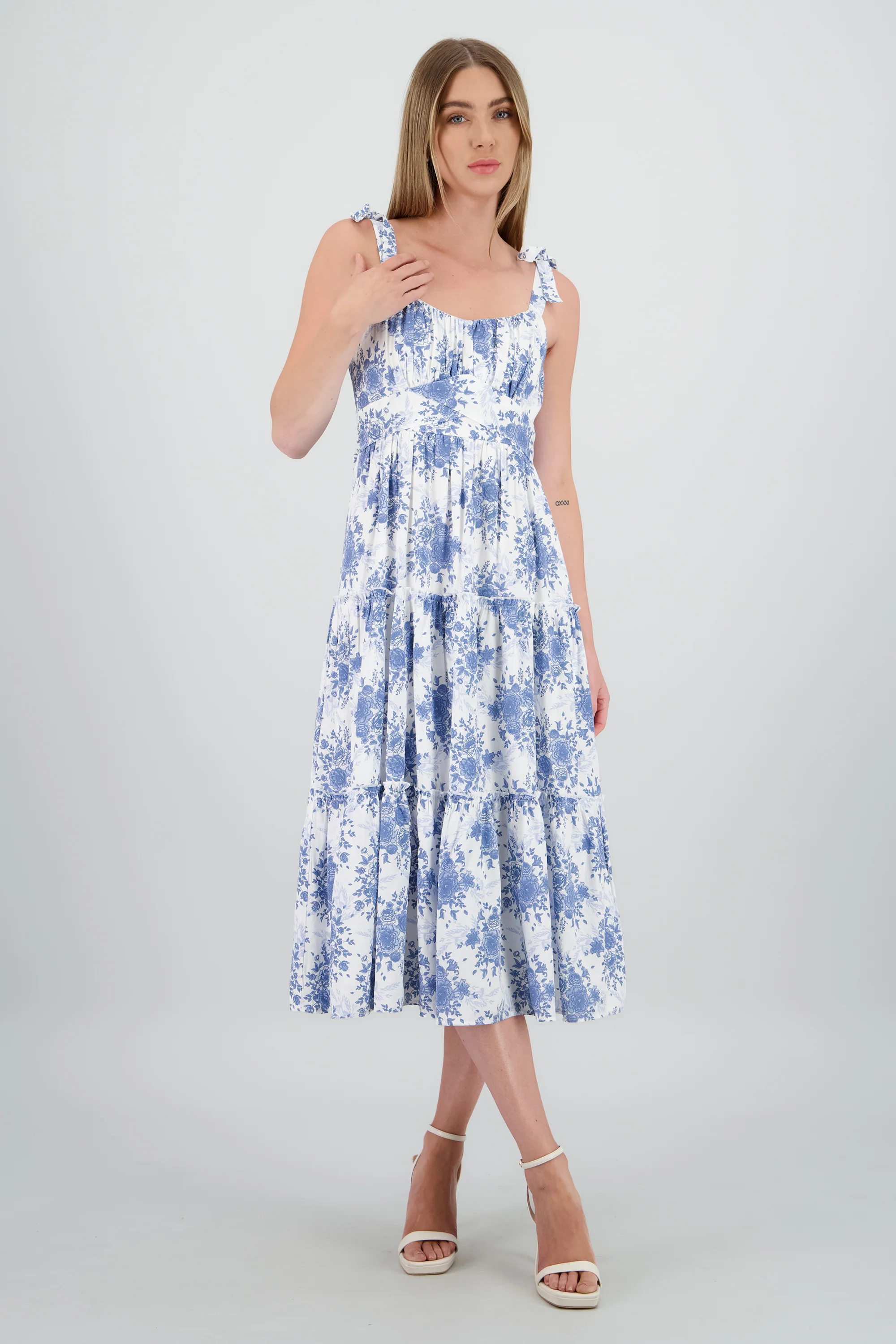 Vestido maxi olanes estampado flores