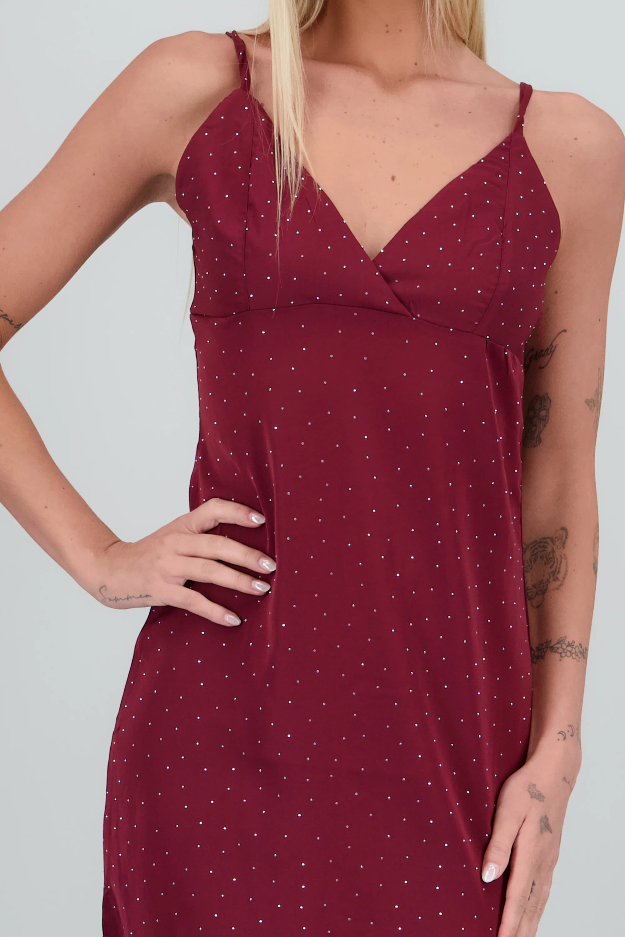 Vestido midi brillos escote cruzado - Image 5