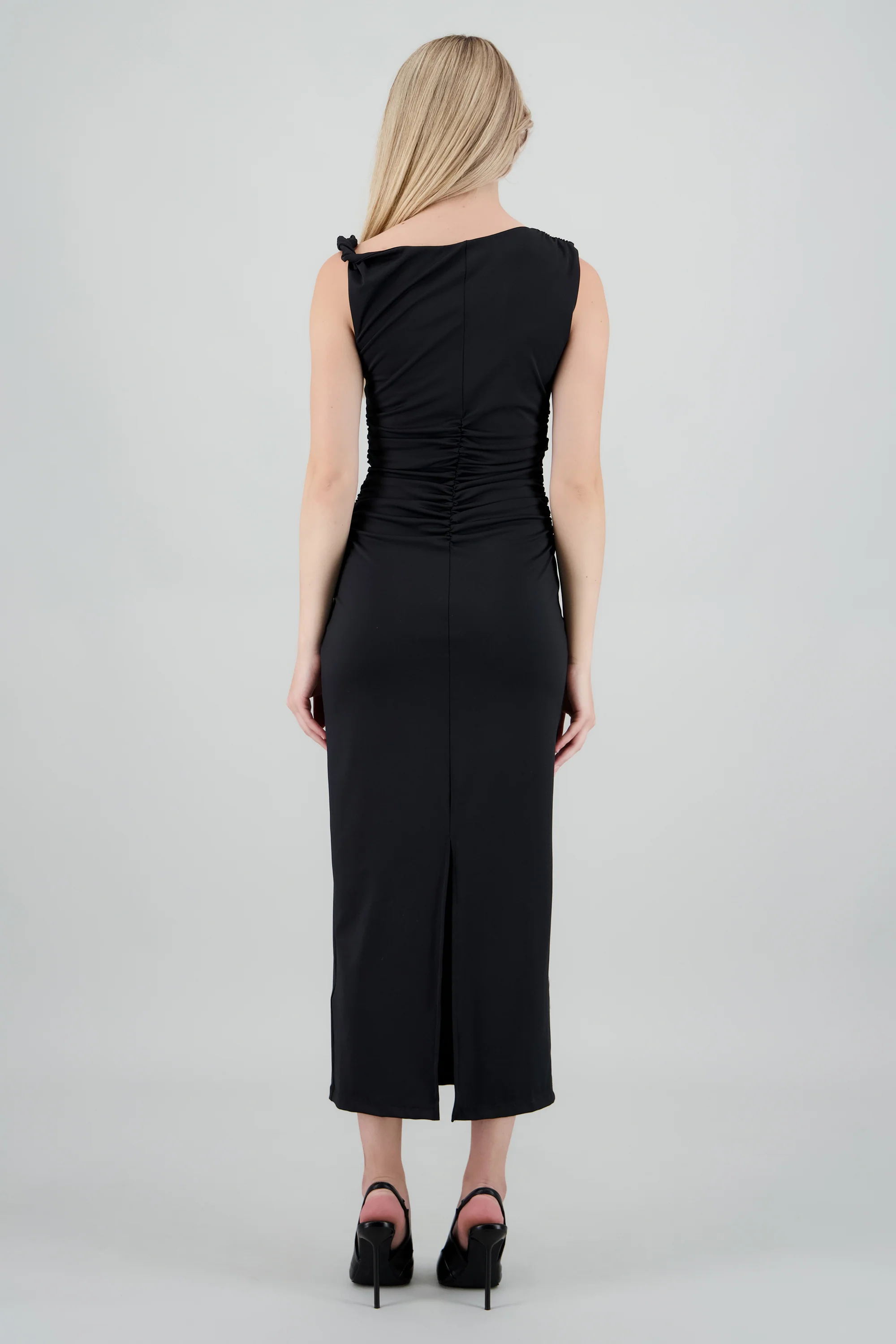Vestido midi drapeado detalle tirante - Image 4