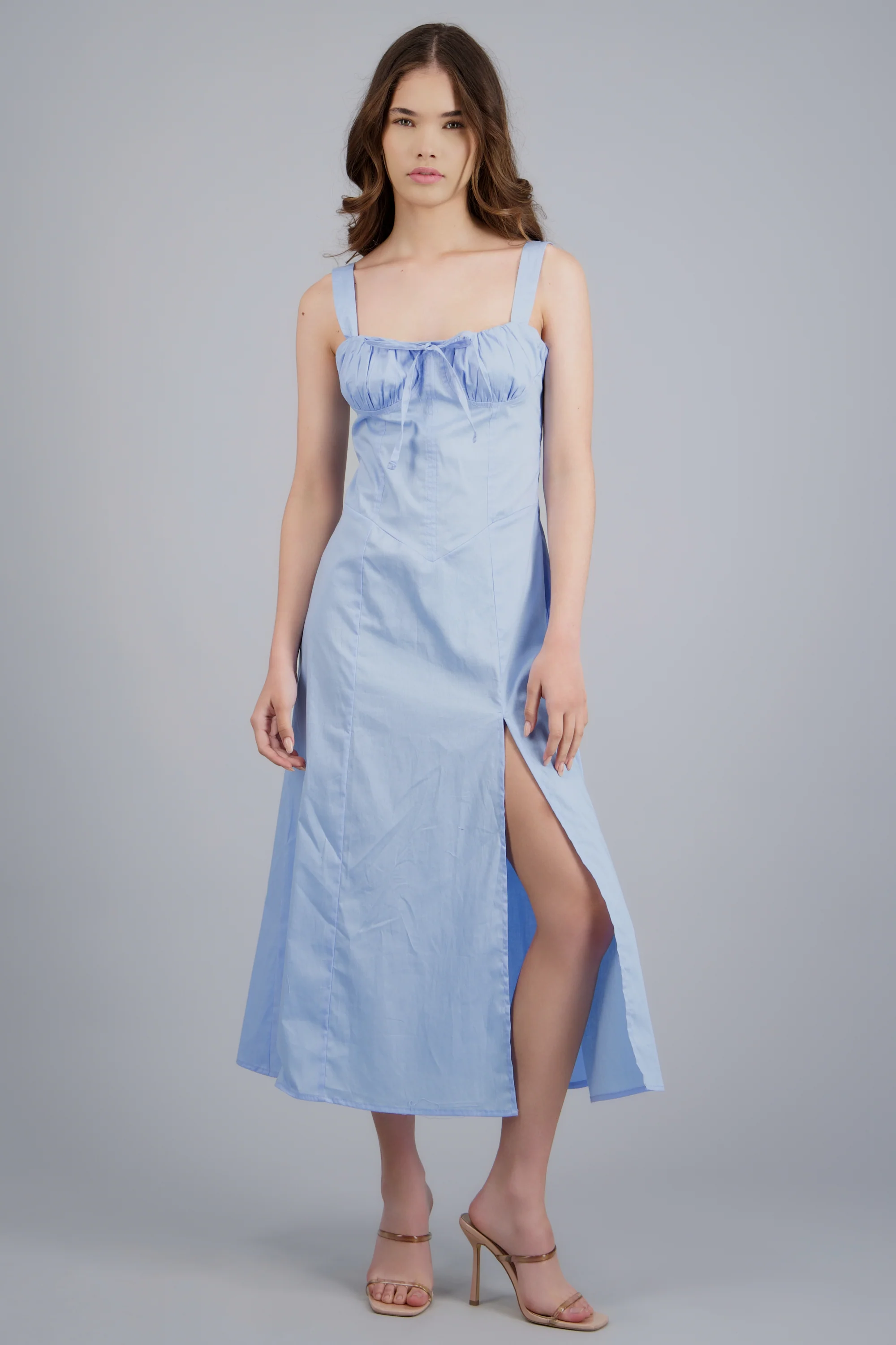 VESTIDO MIDI PLISADO COPAS