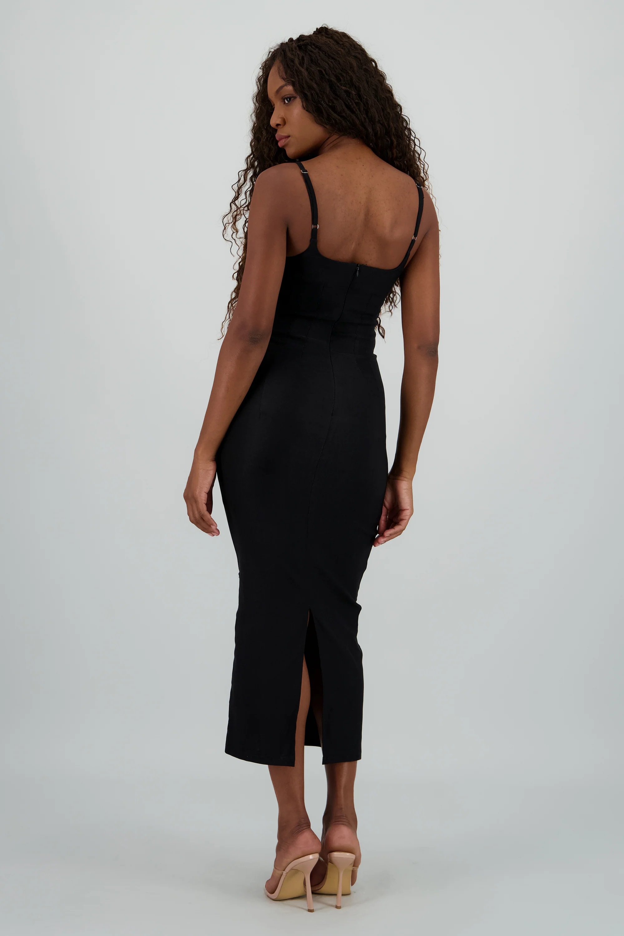 Vestido midi tirantes detalle cortes - Image 4