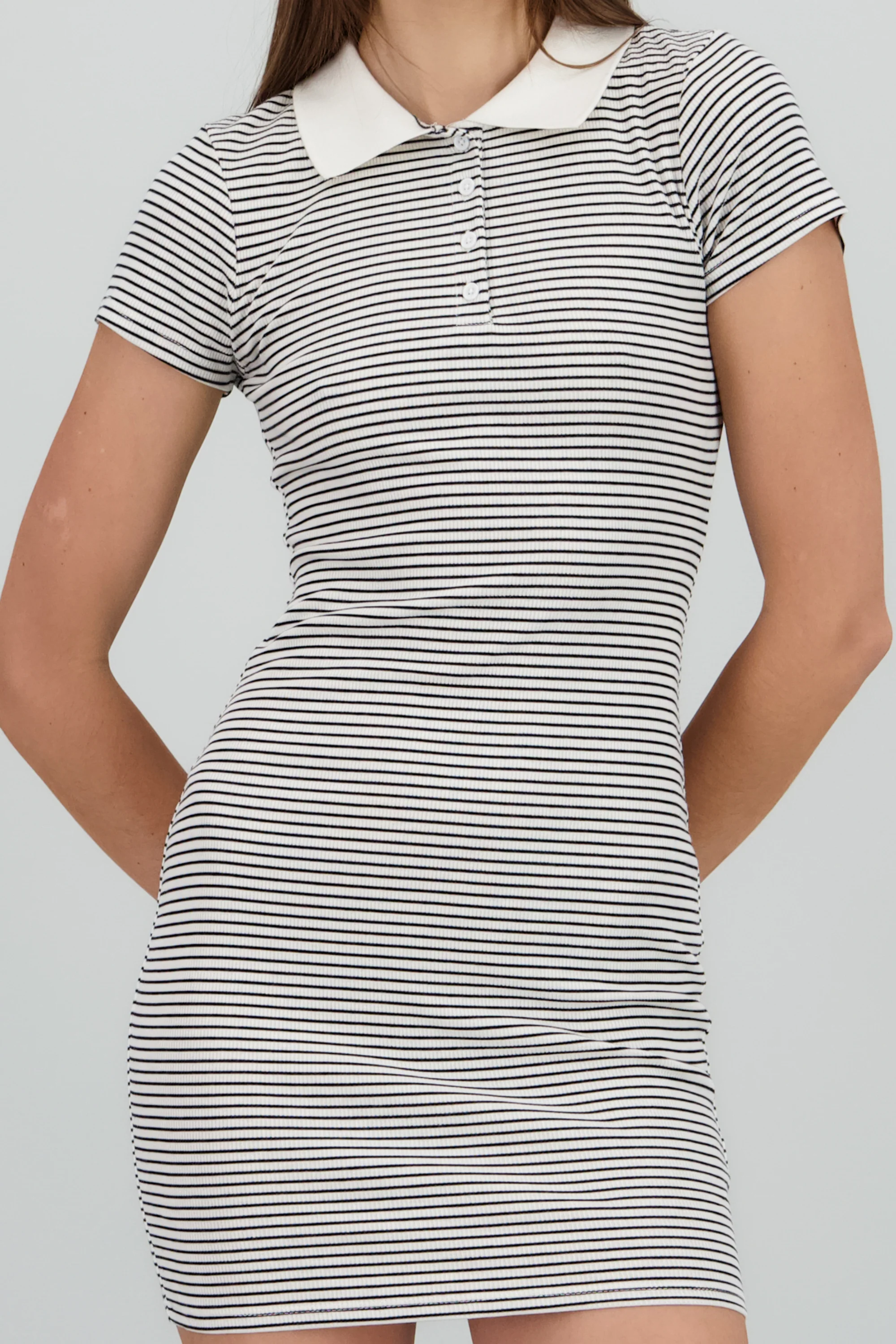 Vestido mini bodycon cuello polo - Image 4