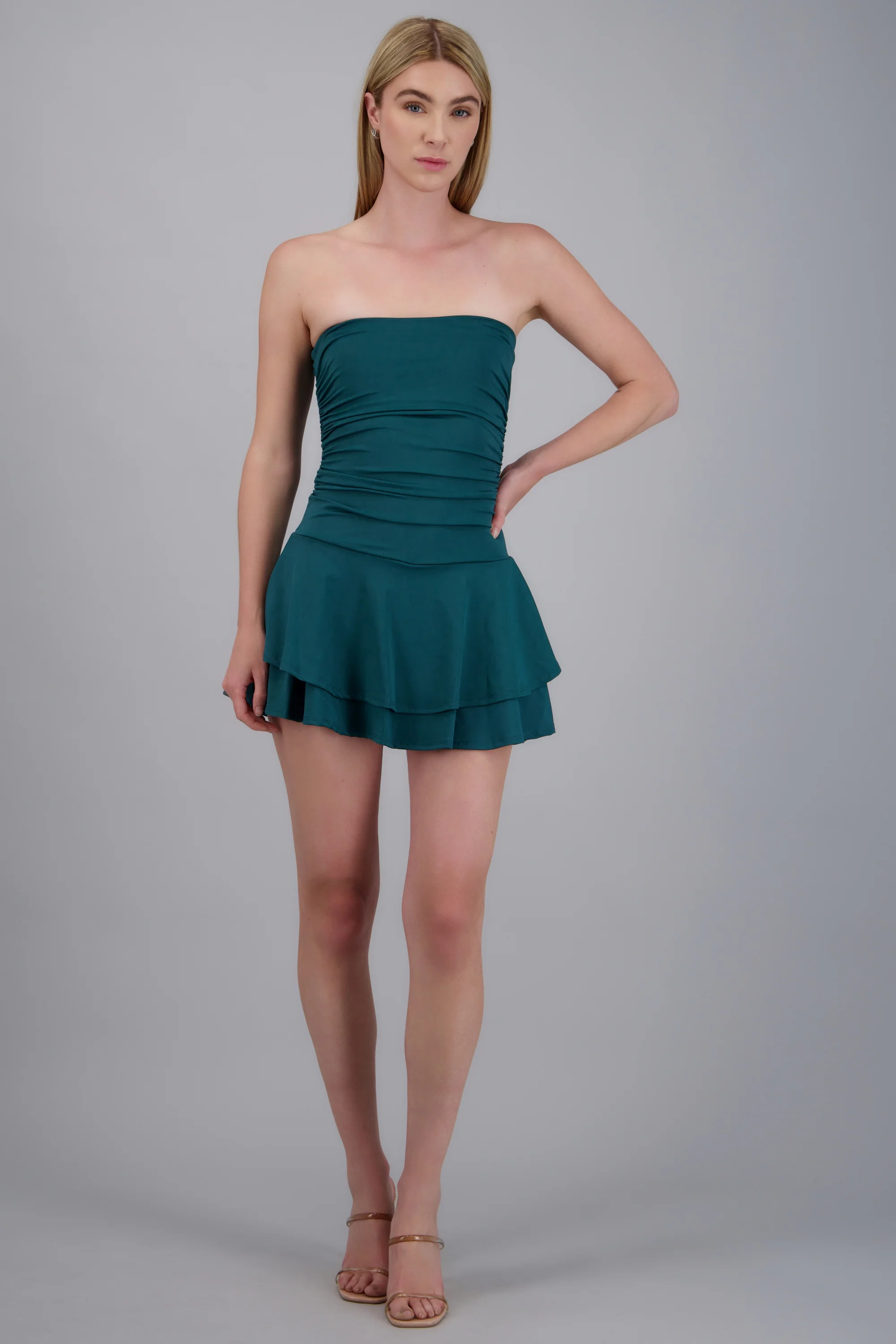 Vestido mini drapeado strapless
