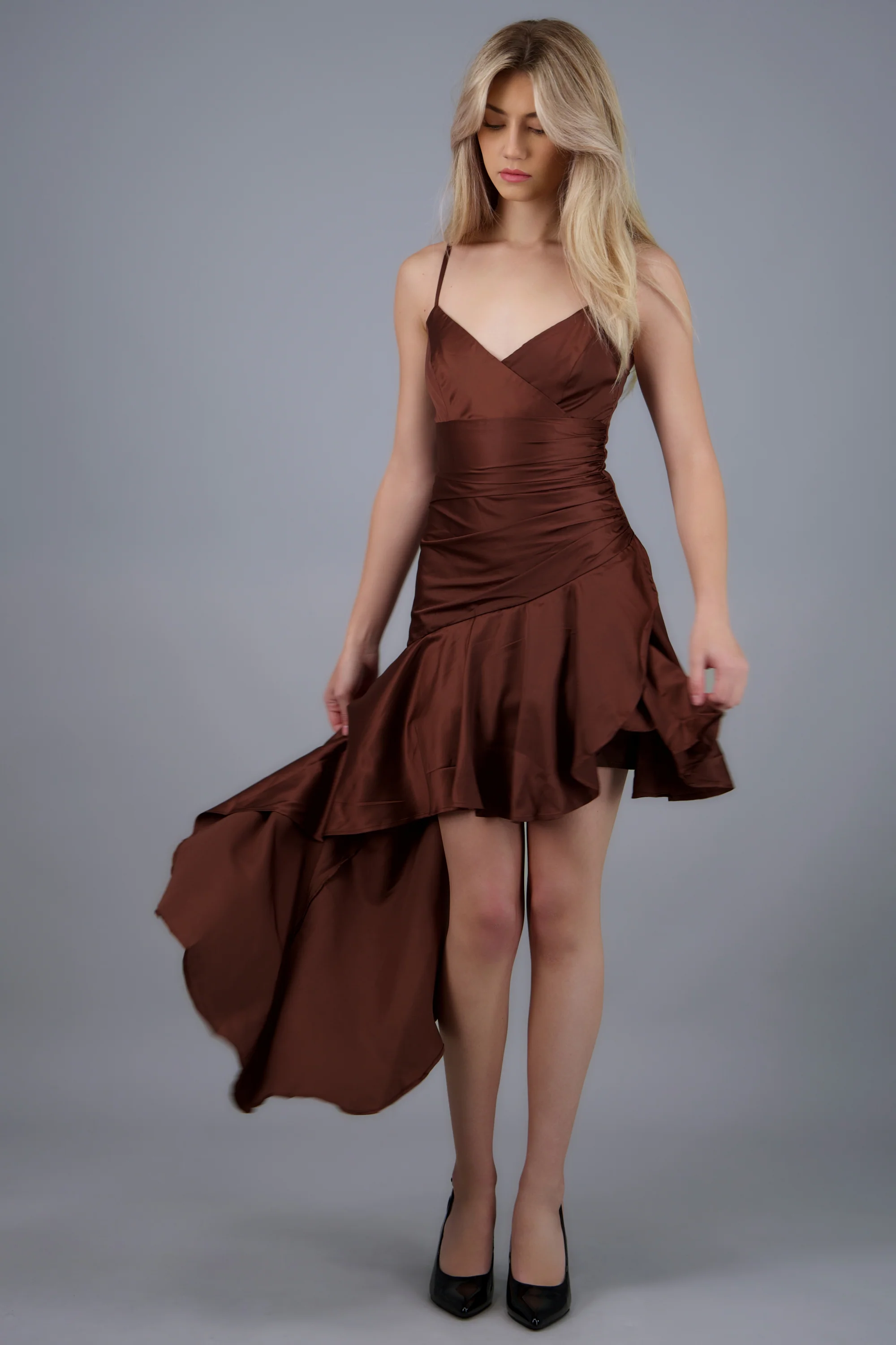 Vestido satin corte asimetrico - Image 3