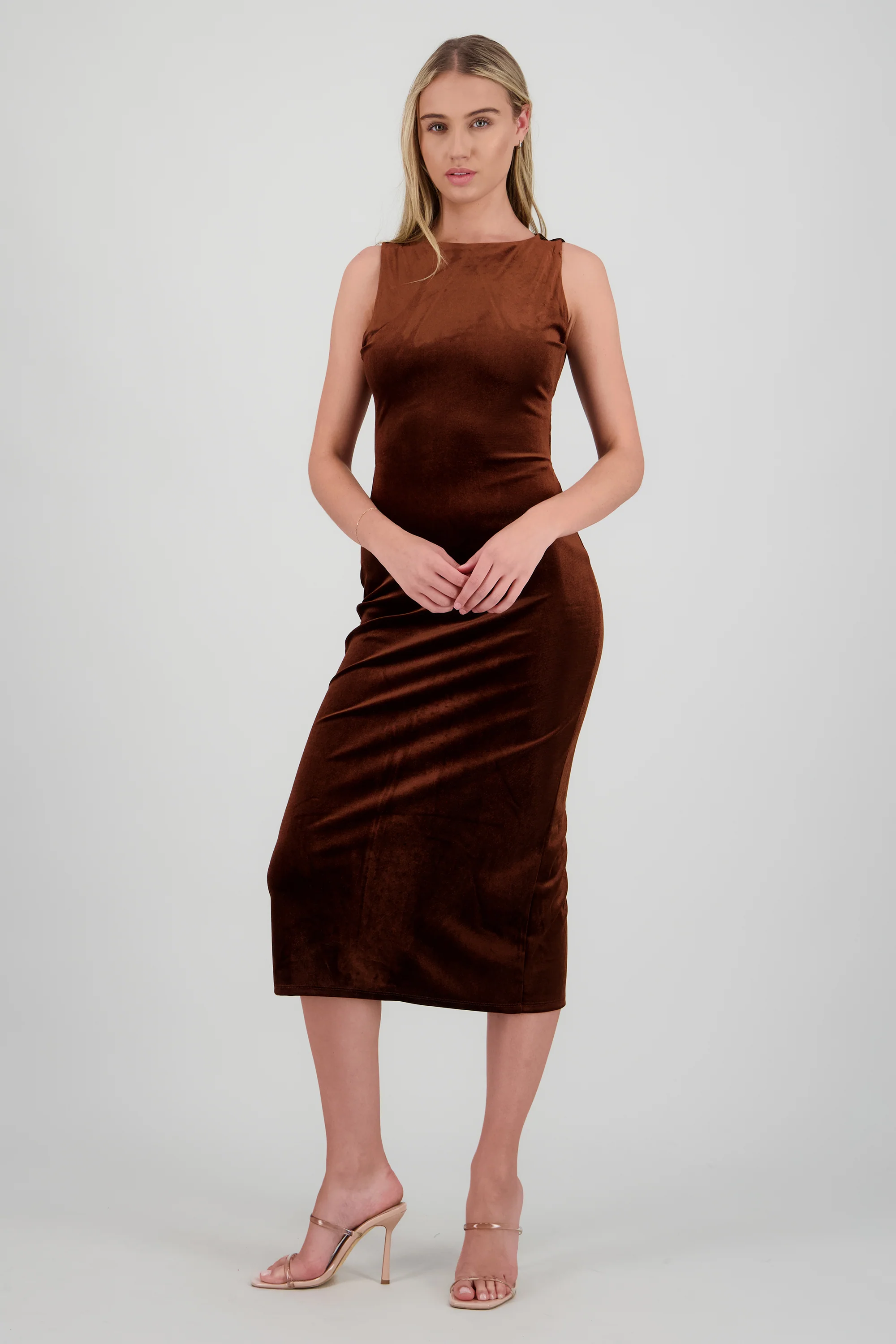 Vestido velvet abertura espalda - Image 7